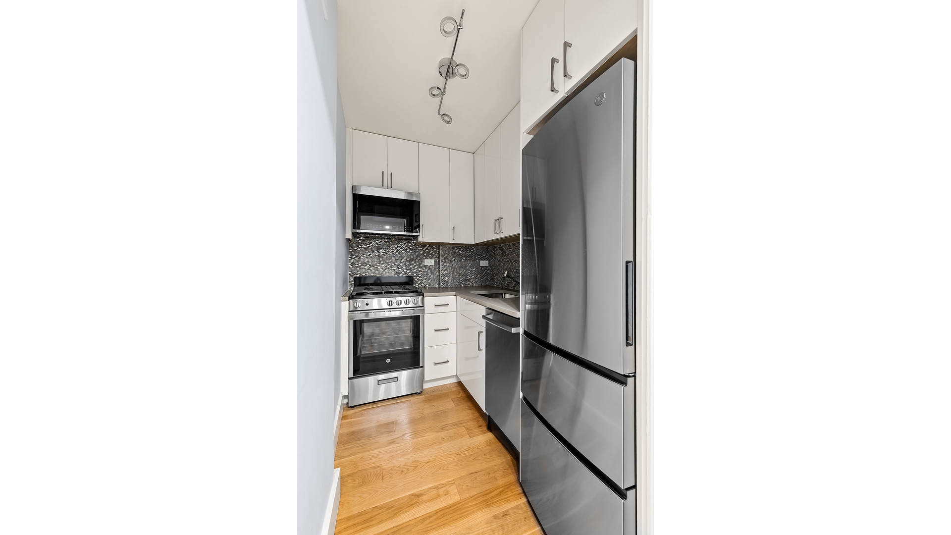 #4 photo, 7 E 14TH Street, ম্যানহাটন Flatiron , NY 10003