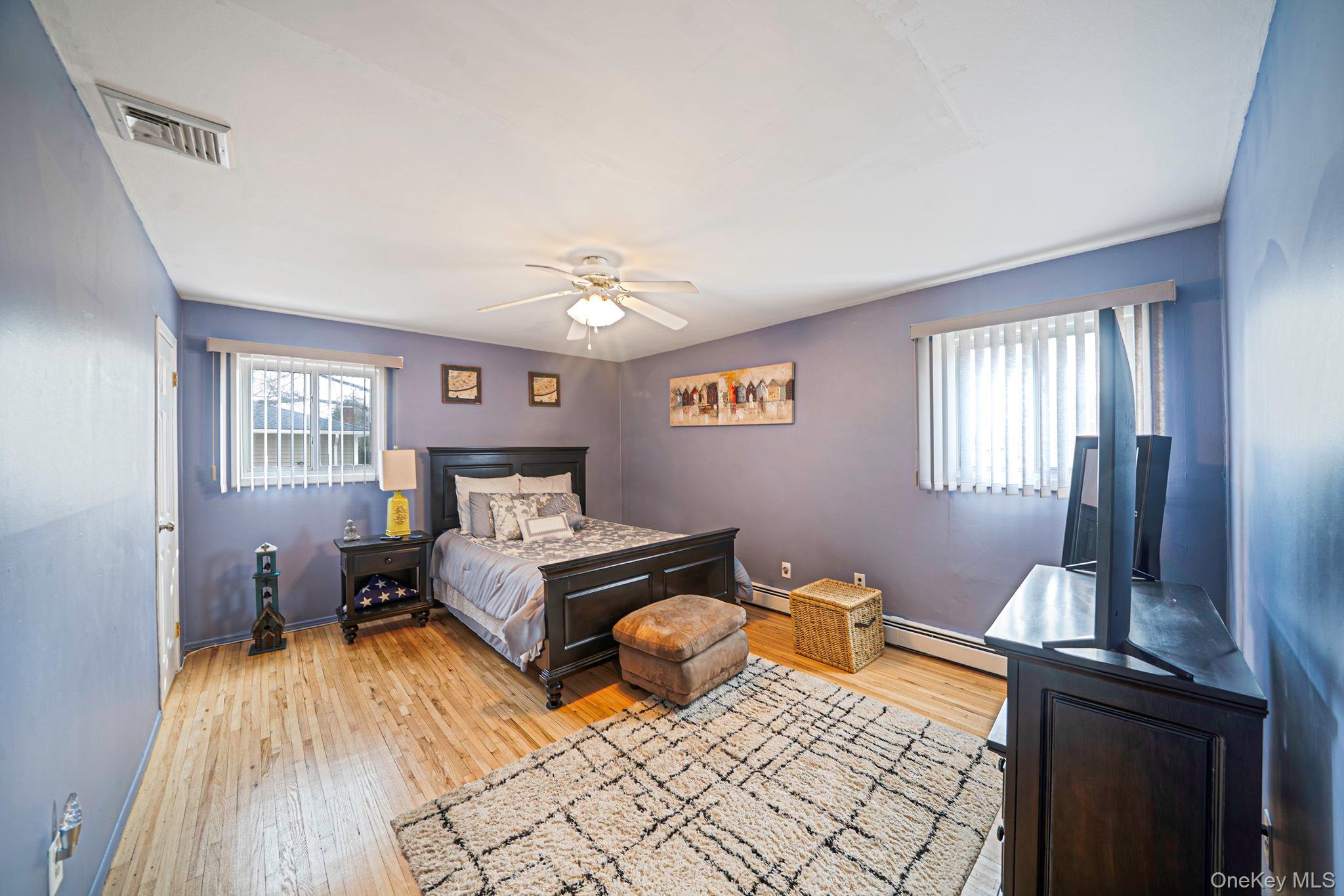 #20 photo, 12 Hughes Lane, 東長島 North Babylon , NY 11703