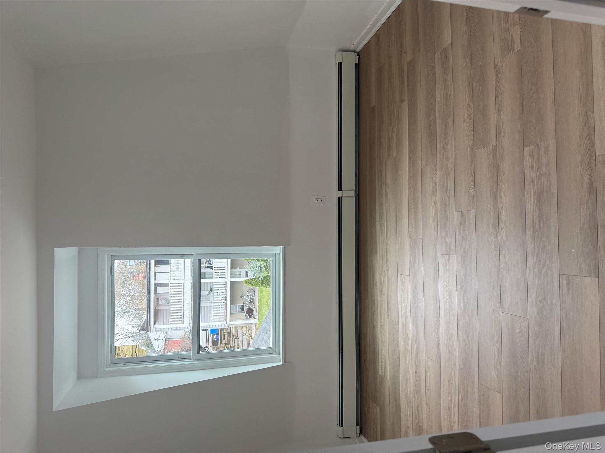 #13 photo, 21 Continental Place, নাসাউ কাউন্টি Glen Cove , NY 11542