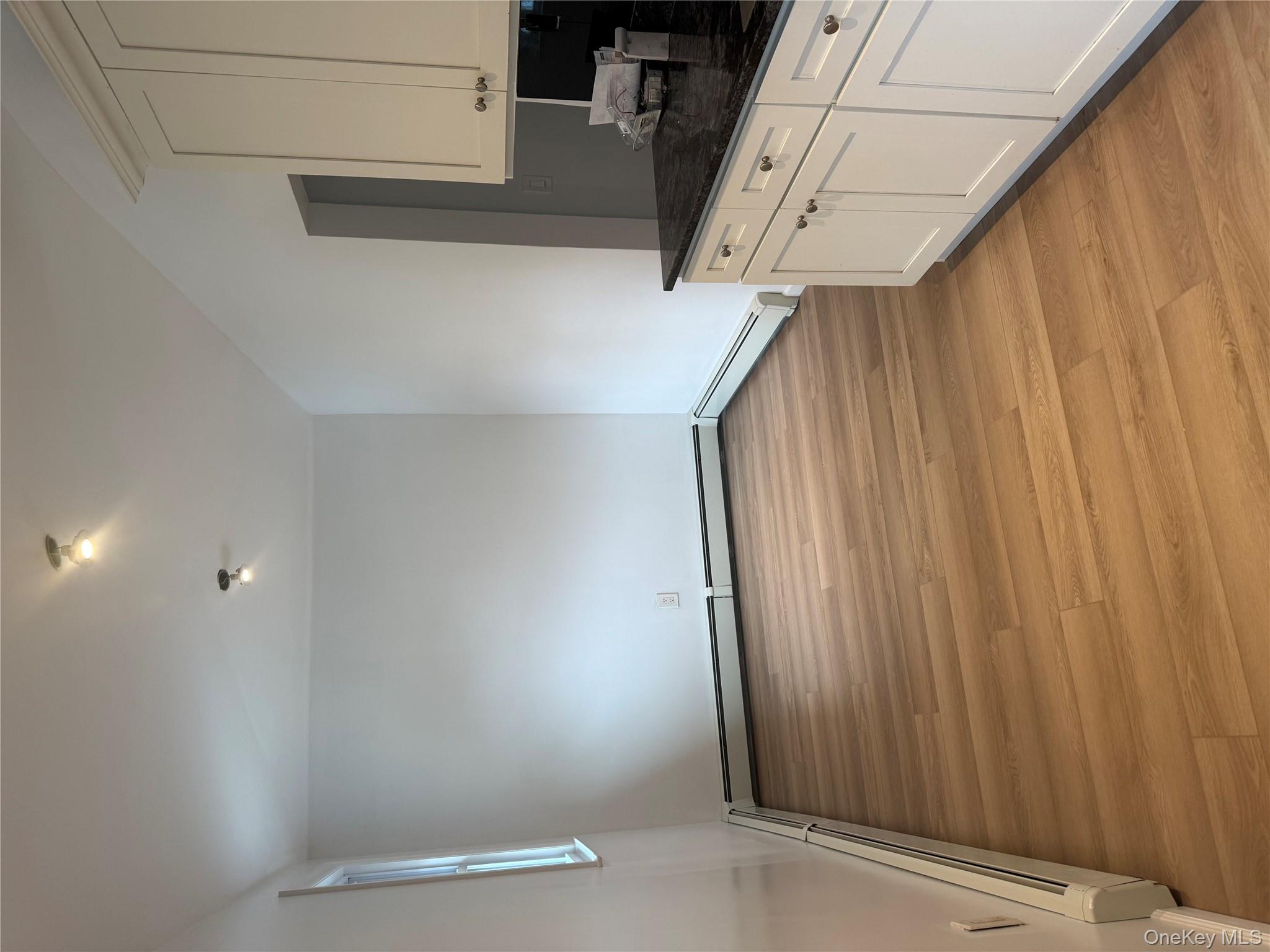 #5 photo, 21 Continental Place, নাসাউ কাউন্টি Glen Cove , NY 11542