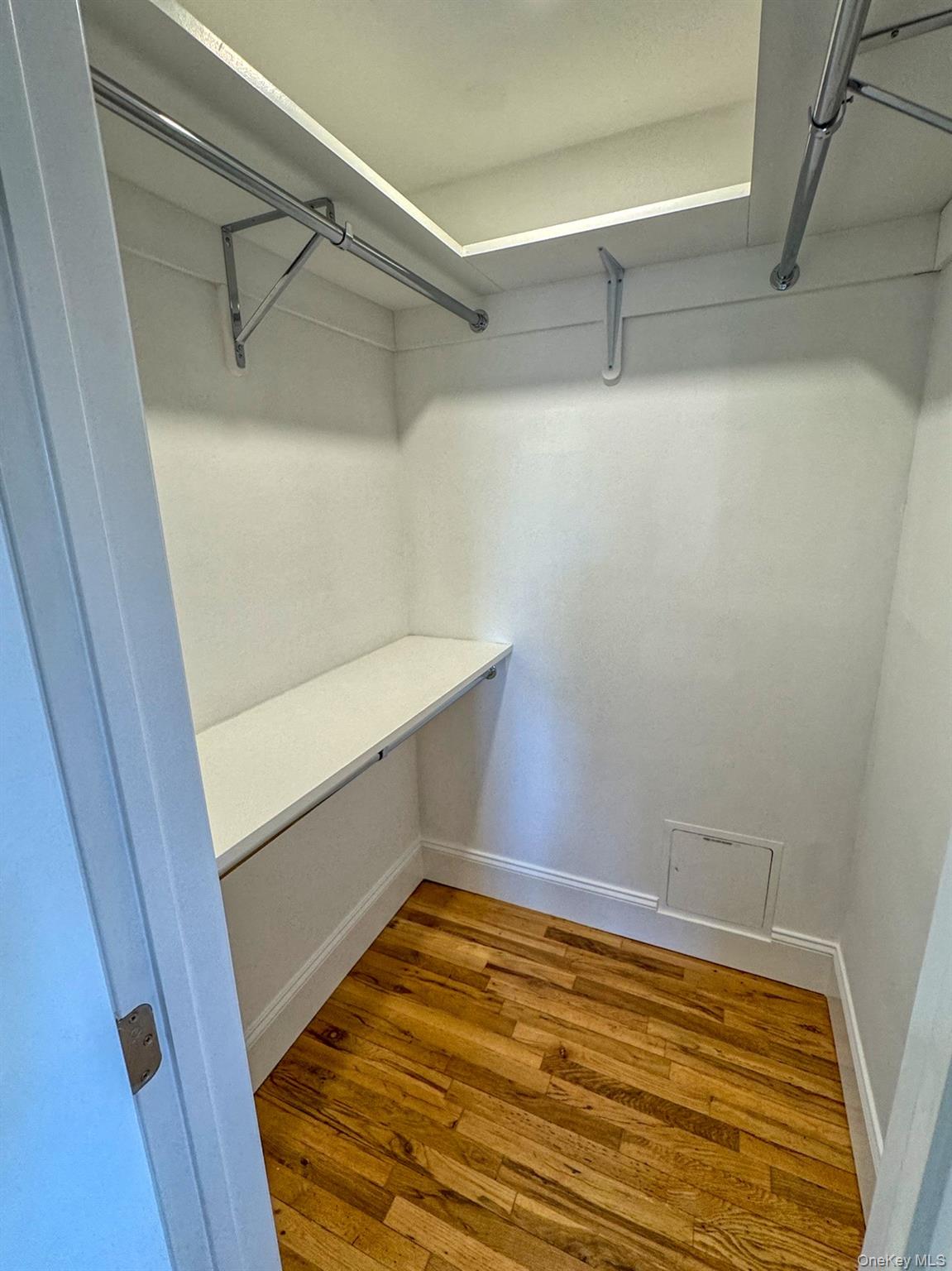 #12 photo, 203-30 28th Avenue, बेसाइड Bayside , NY 11360