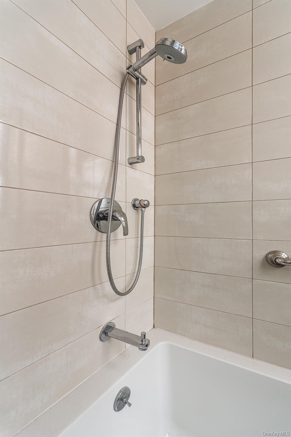 #19 photo, 1625 E 13th Street, ব্রুকলিন Brooklyn , NY 11229