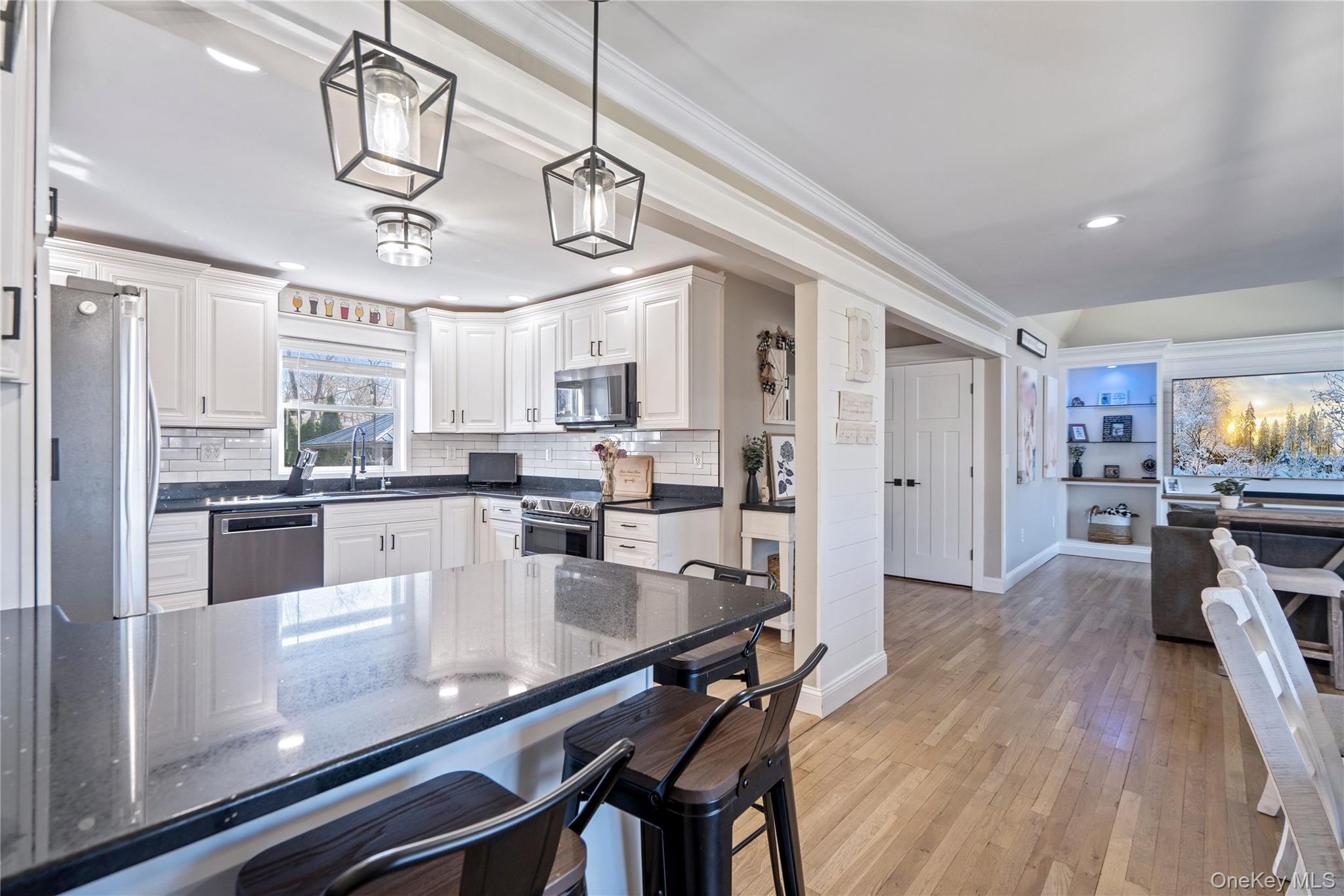 #14 photo, 281 Breeze Avenue, সাফোক কাউন্টি Ronkonkoma , NY 11779