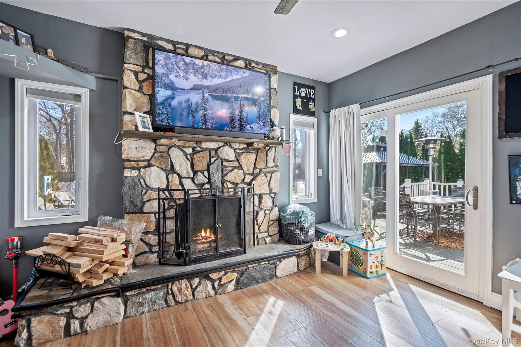 #19 photo, 281 Breeze Avenue, সাফোক কাউন্টি Ronkonkoma , NY 11779