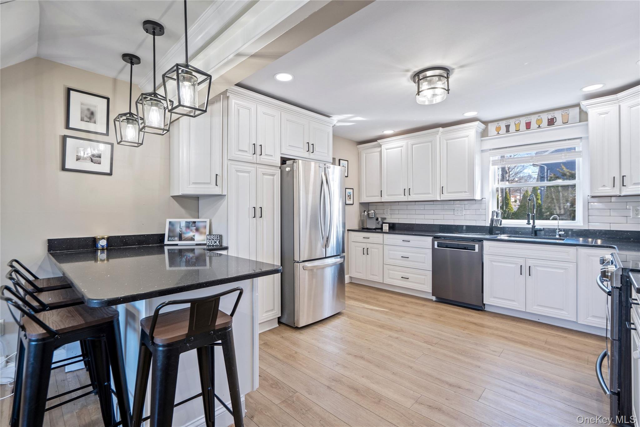 #8 photo, 281 Breeze Avenue, সাফোক কাউন্টি Ronkonkoma , NY 11779