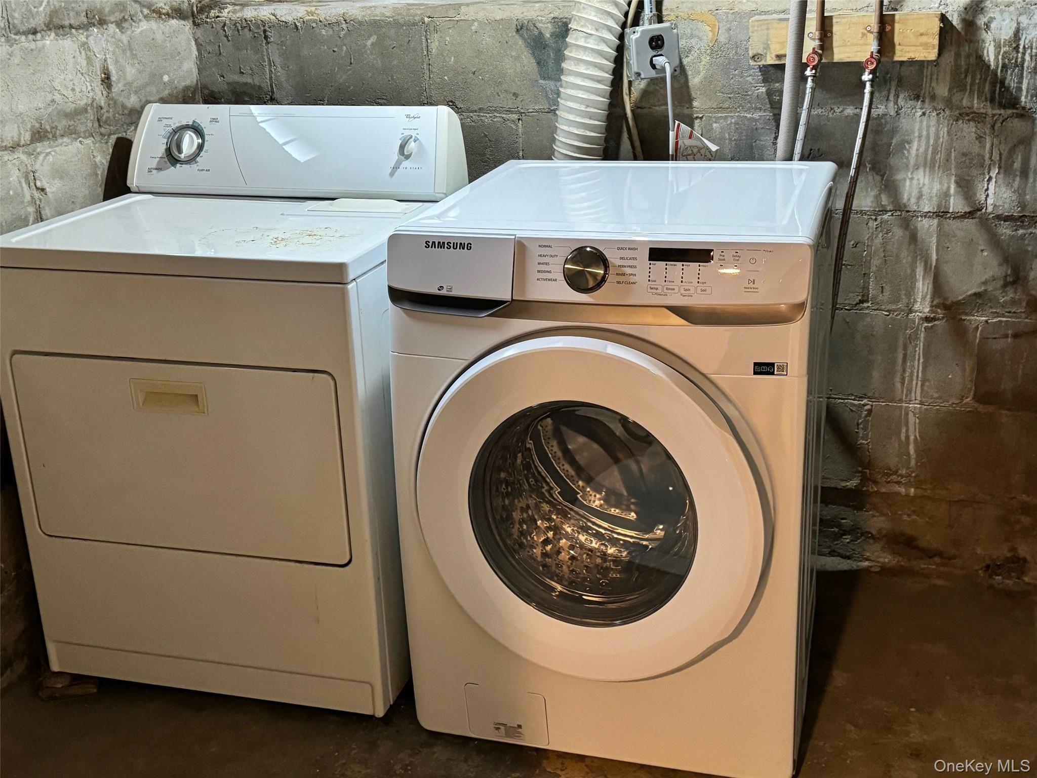 #11 photo, 22 W 1st Street, সাফোক কাউন্টি Patchogue , NY 11772