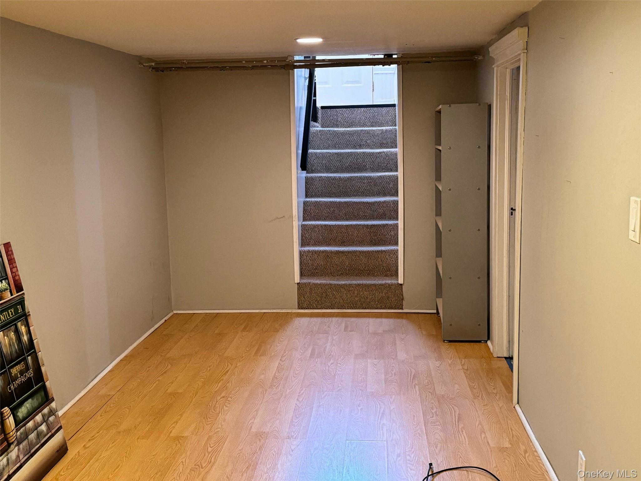 #8 photo, 22 W 1st Street, সাফোক কাউন্টি Patchogue , NY 11772