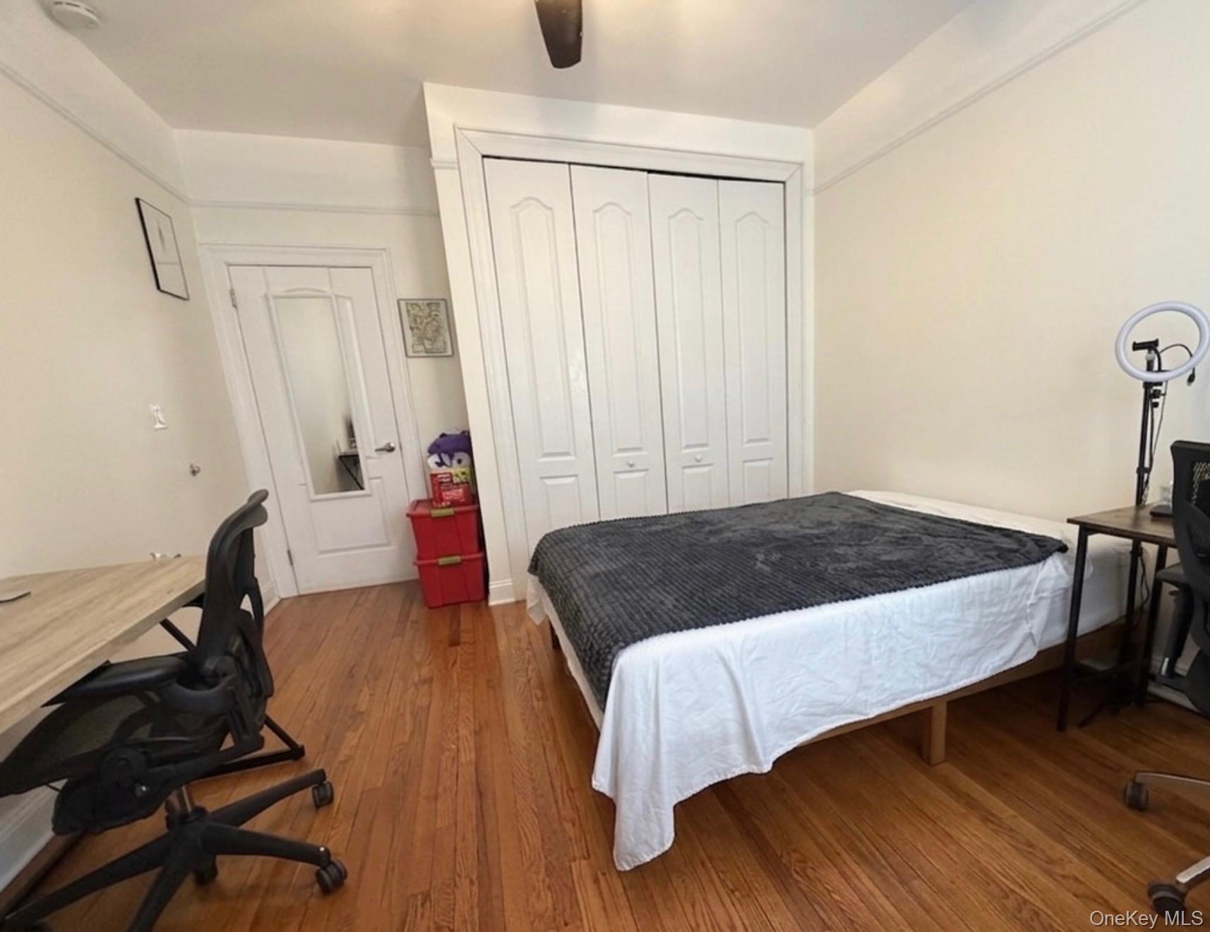 #8 photo, 8384 116th Street, কুইন্‌স Kew Gardens , NY 11415