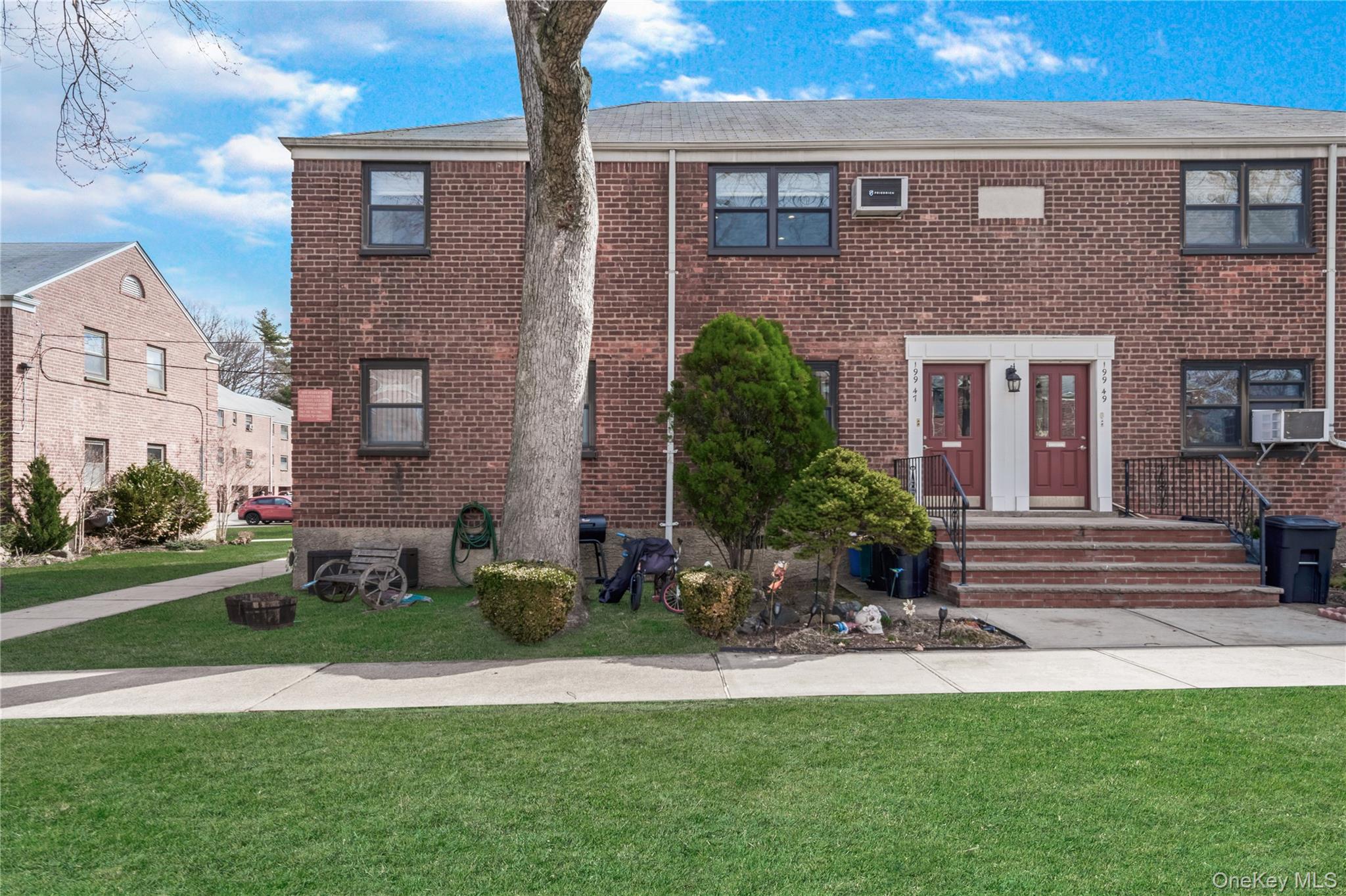 #1 photo, 19947 22nd Avenue, কুইন্‌স Whitestone , NY 11357