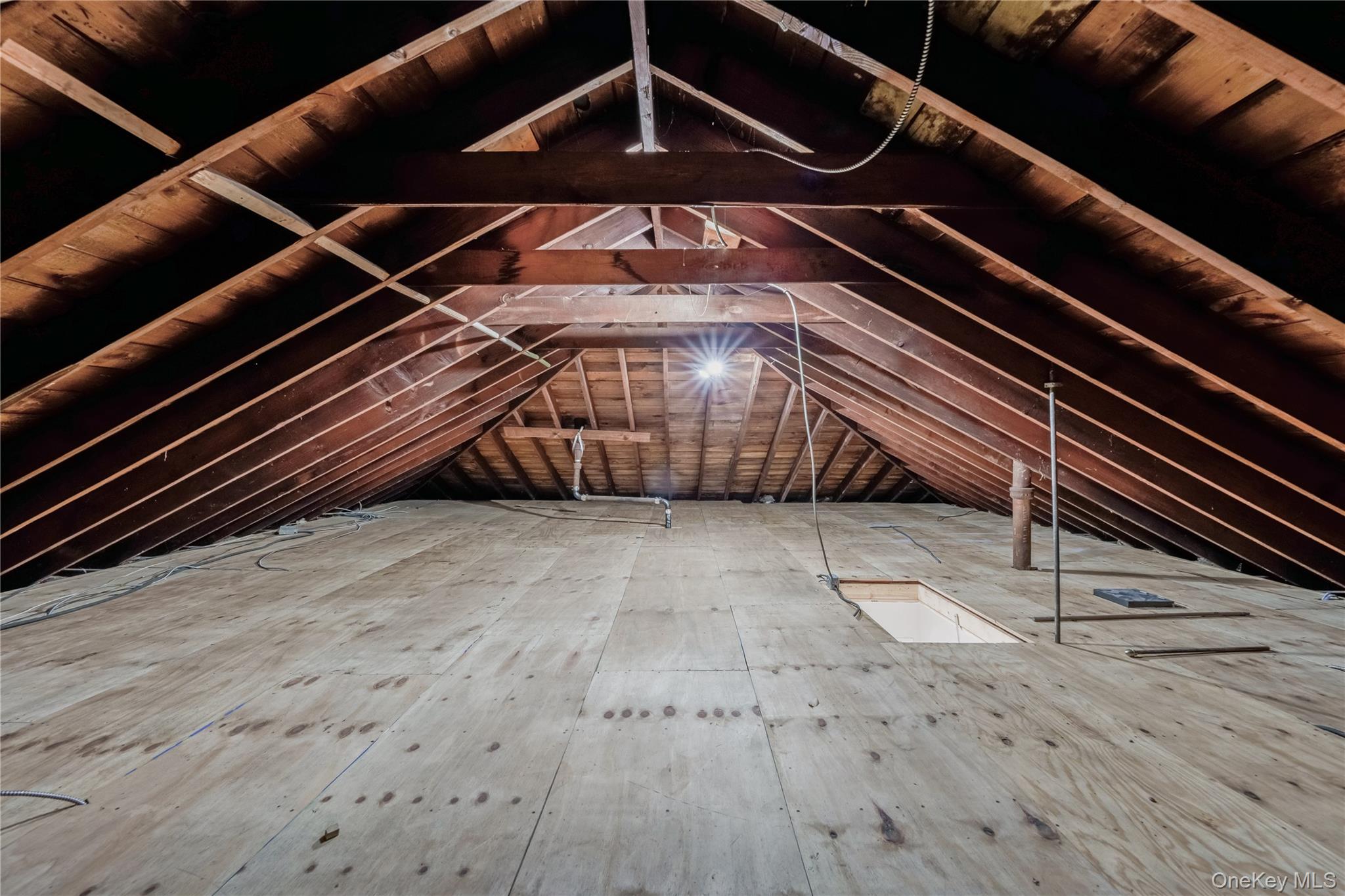 #17 photo, 19947 22nd Avenue, কুইন্‌স Whitestone , NY 11357