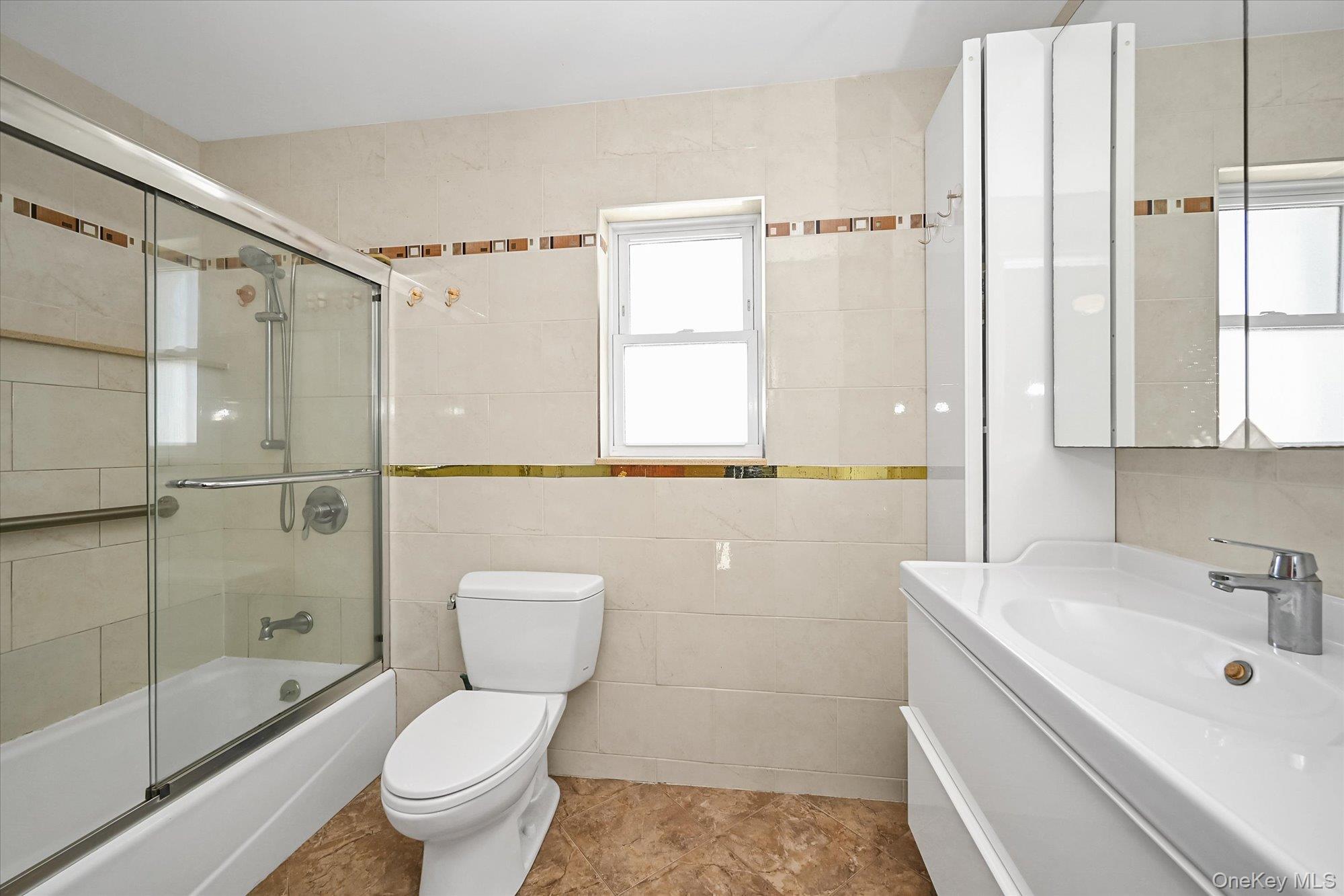 #16 photo, 163-29 16th Avenue, কুইন্‌স Whitestone , NY 11357