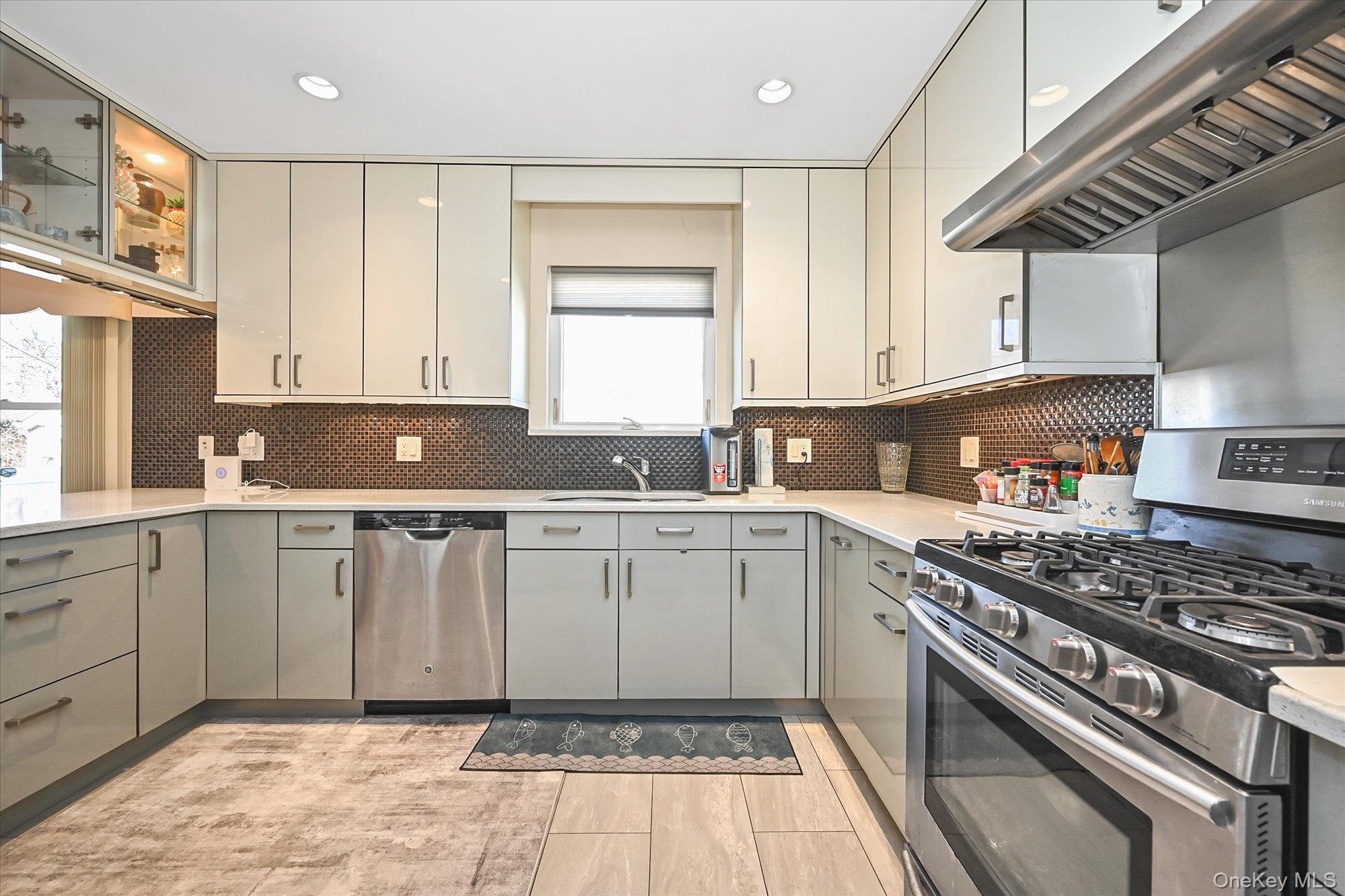 #8 photo, 163-29 16th Avenue, কুইন্‌স Whitestone , NY 11357