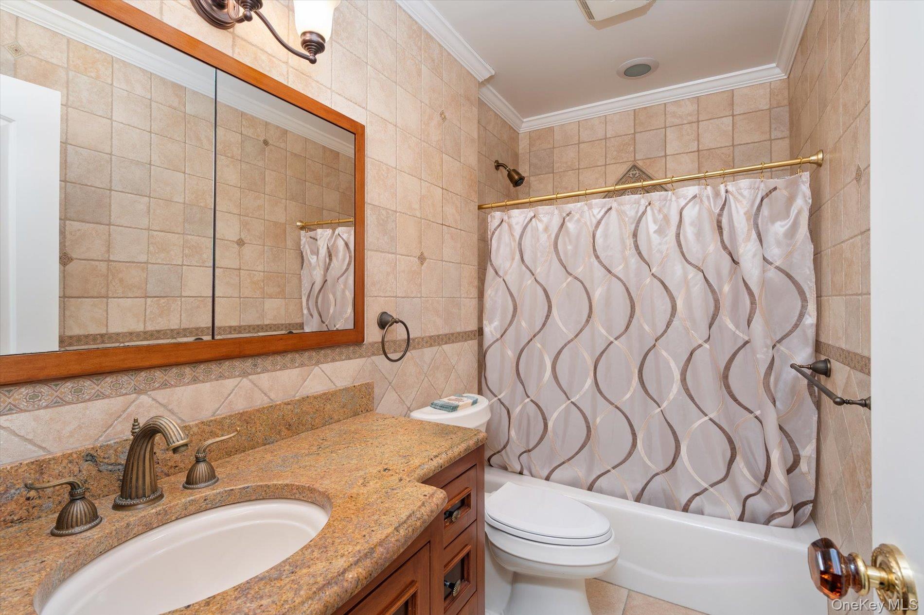 #11 photo, 9 Ellis Drive, নাসাউ কাউন্টি Syosset , NY 11791