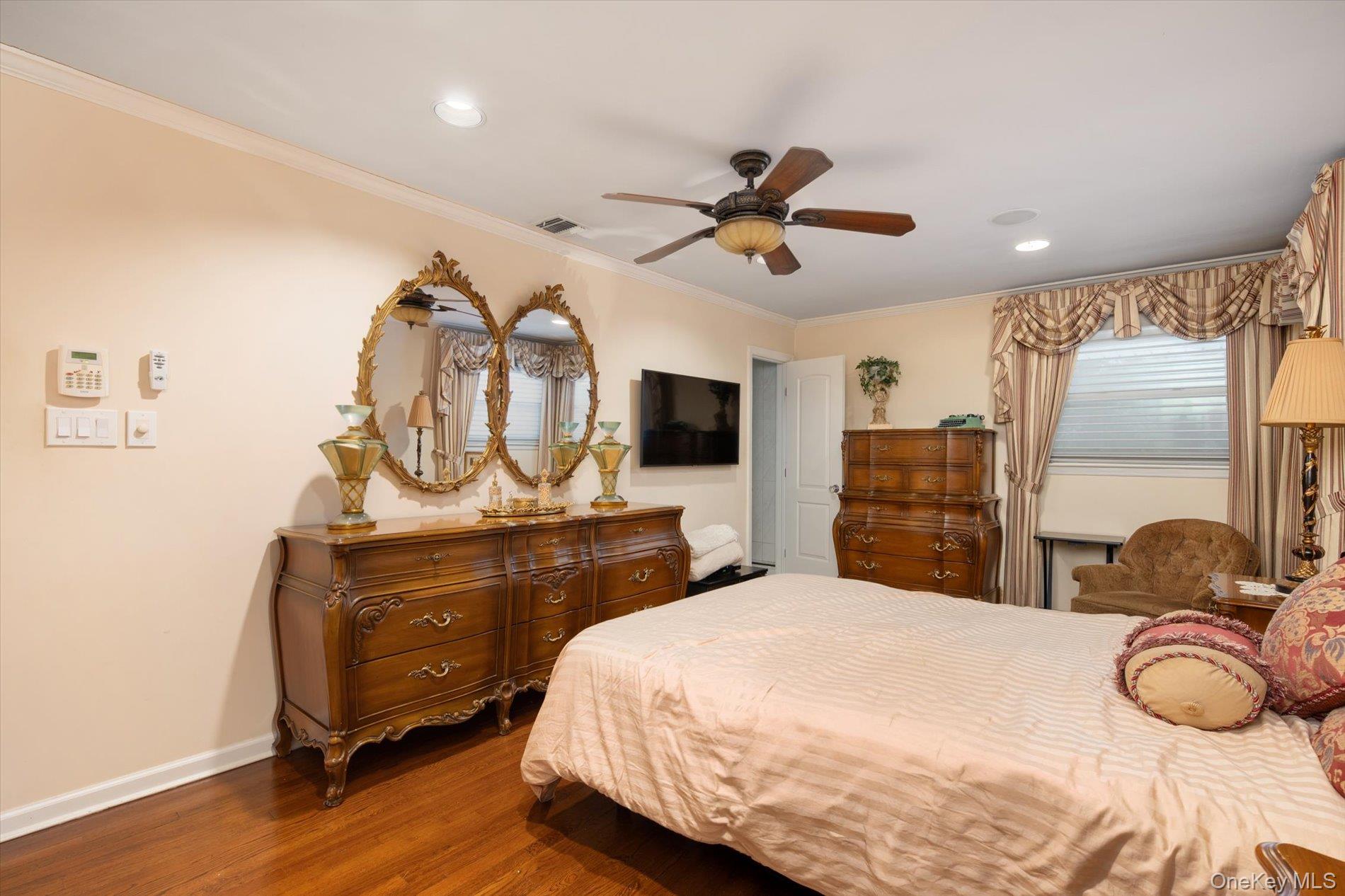 #13 photo, 9 Ellis Drive, নাসাউ কাউন্টি Syosset , NY 11791