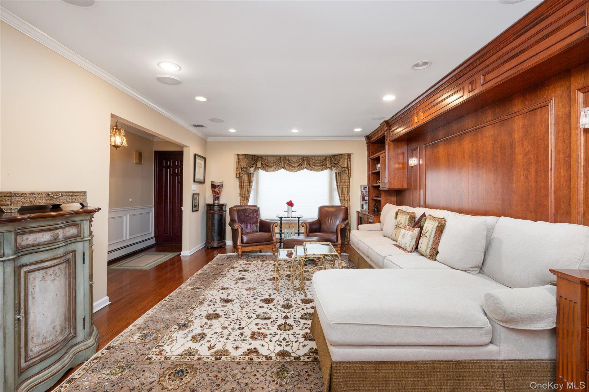 #4 photo, 9 Ellis Drive, নাসাউ কাউন্টি Syosset , NY 11791