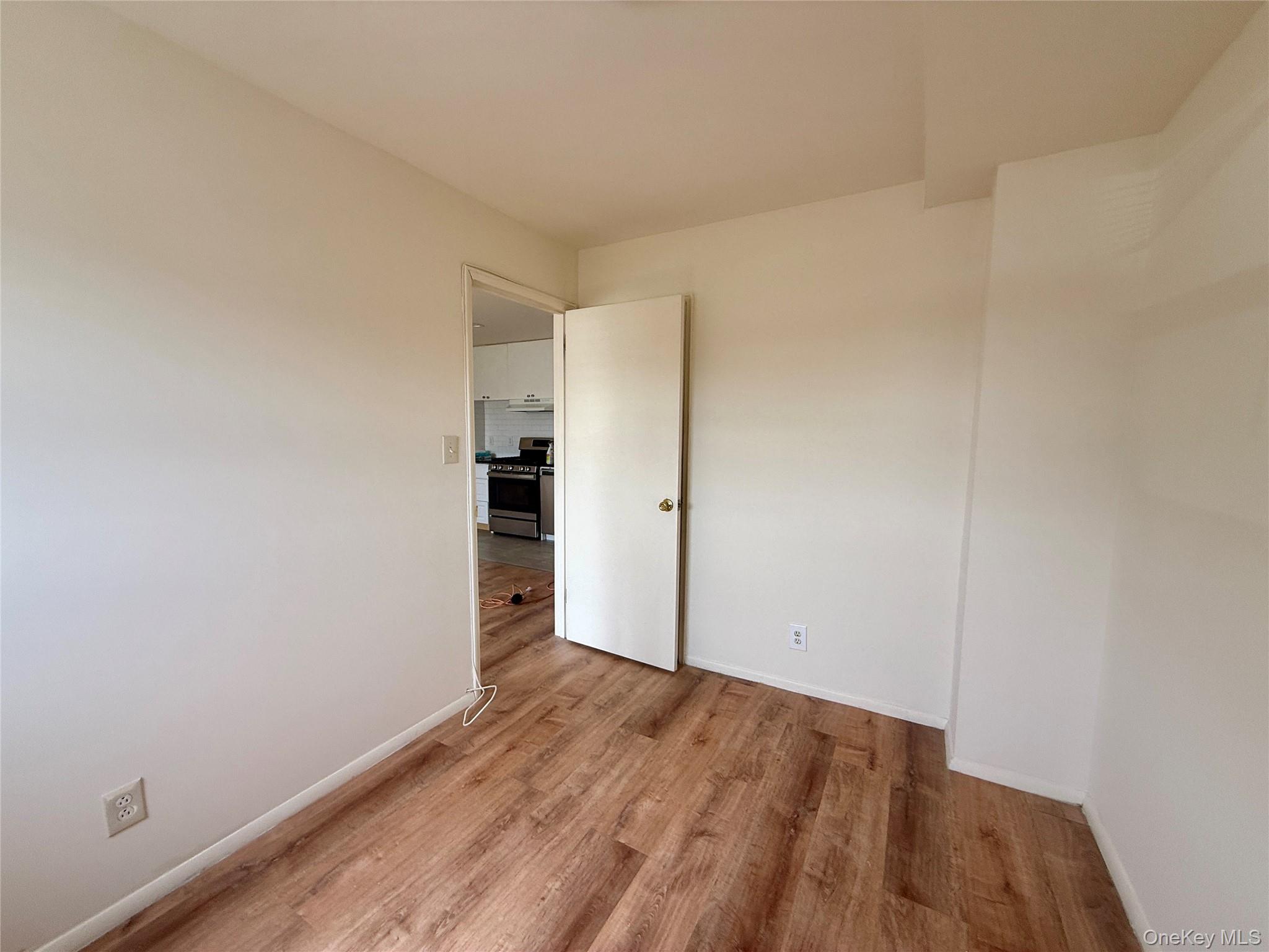 #9 photo, 765 Shore Road, নাসাউ কাউন্টি Long Beach , NY 11561