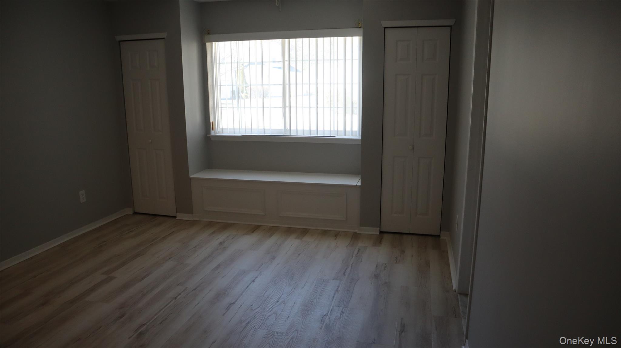 #12 photo, 202 Gothic Circle, Manorville , NY 11949