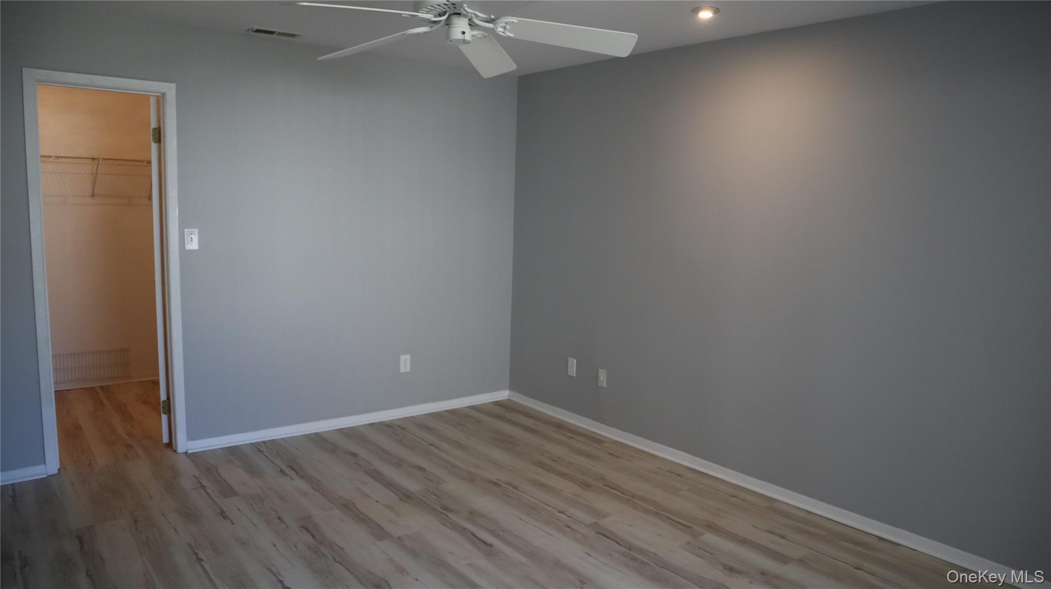 #14 photo, 202 Gothic Circle, Manorville , NY 11949