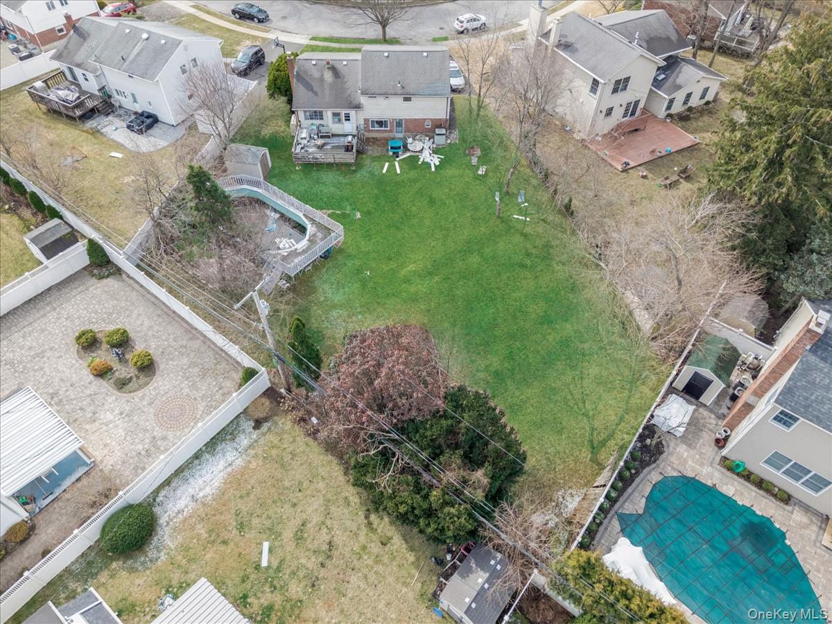 #14 photo, 7 Phipps Lane, নাসাউ কাউন্টি Plainview , NY 11803