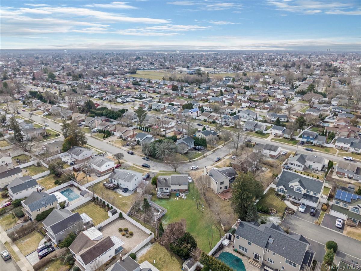 #20 photo, 7 Phipps Lane, নাসাউ কাউন্টি Plainview , NY 11803