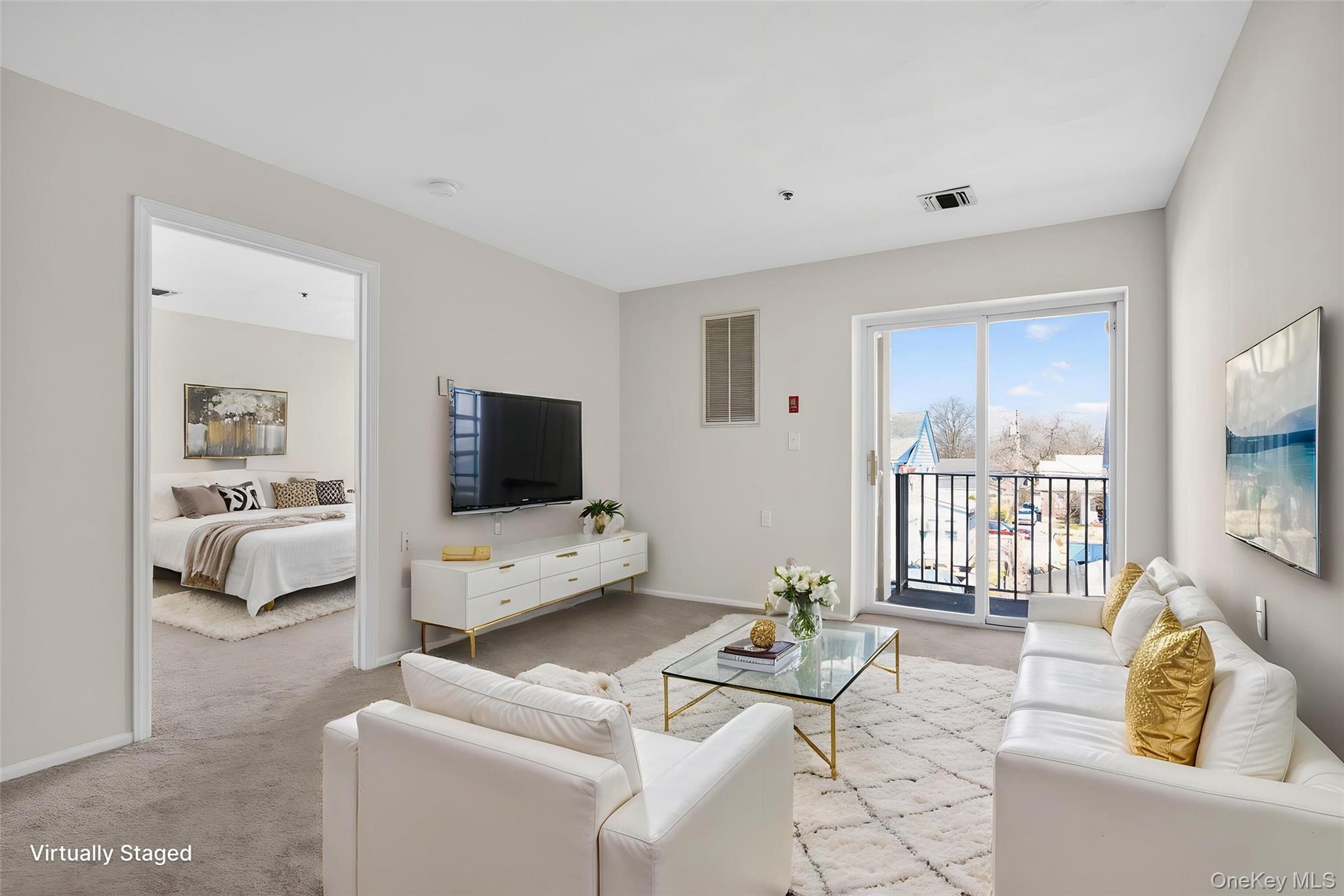 #2 photo, 54 School Street, নাসাউ কাউন্টি Westbury , NY 11590