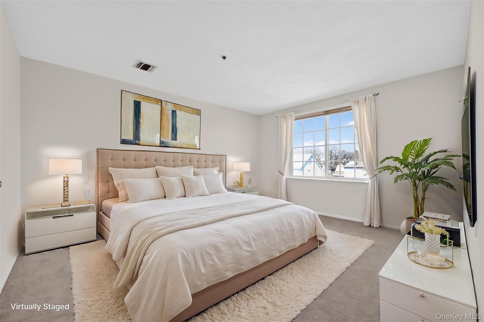 #8 photo, 54 School Street, নাসাউ কাউন্টি Westbury , NY 11590