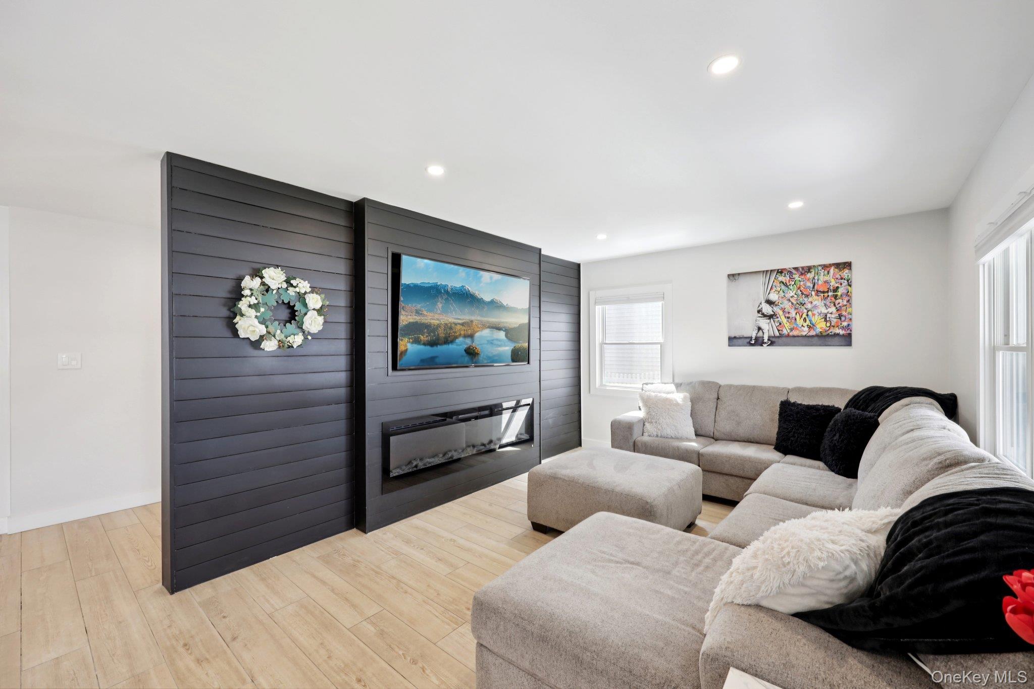 #4 photo, 1361 Kew Avenue, নাসাউ কাউন্টি Hewlett , NY 11557