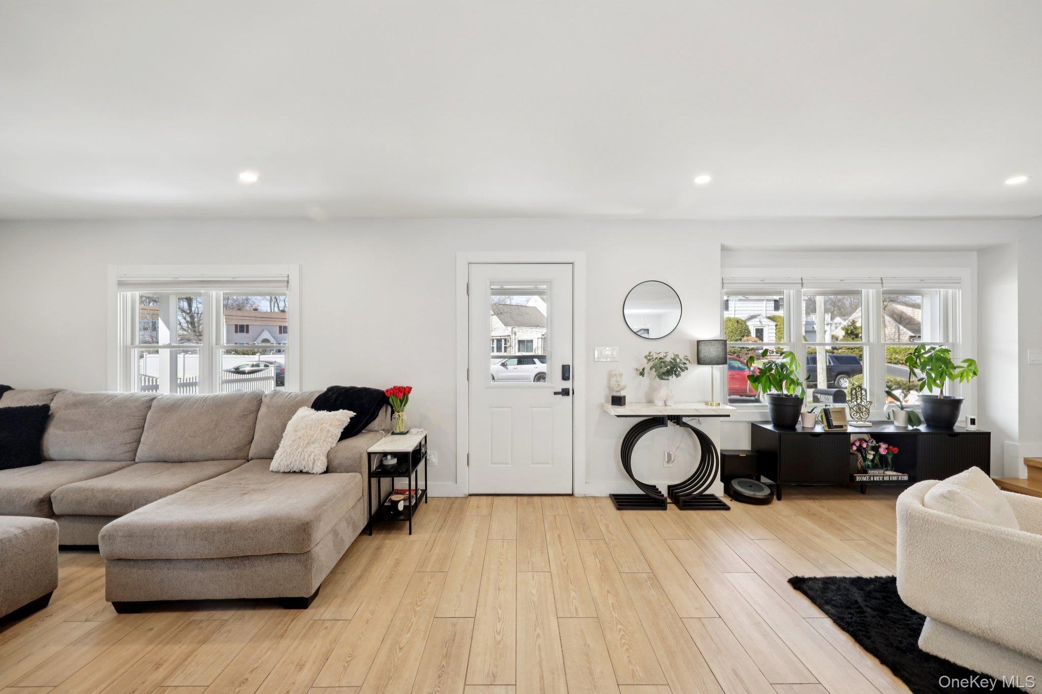 #5 photo, 1361 Kew Avenue, নাসাউ কাউন্টি Hewlett , NY 11557