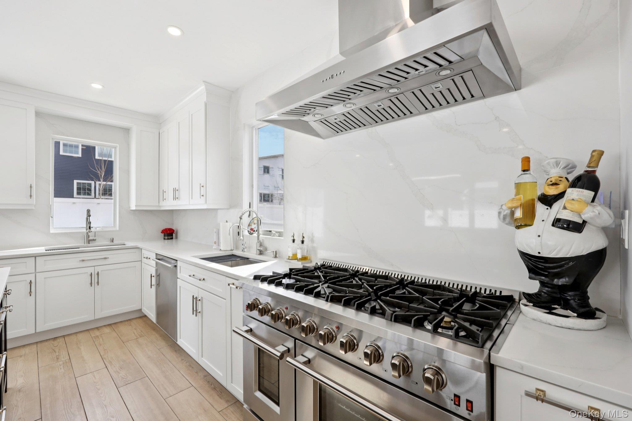 #9 photo, 1361 Kew Avenue, নাসাউ কাউন্টি Hewlett , NY 11557