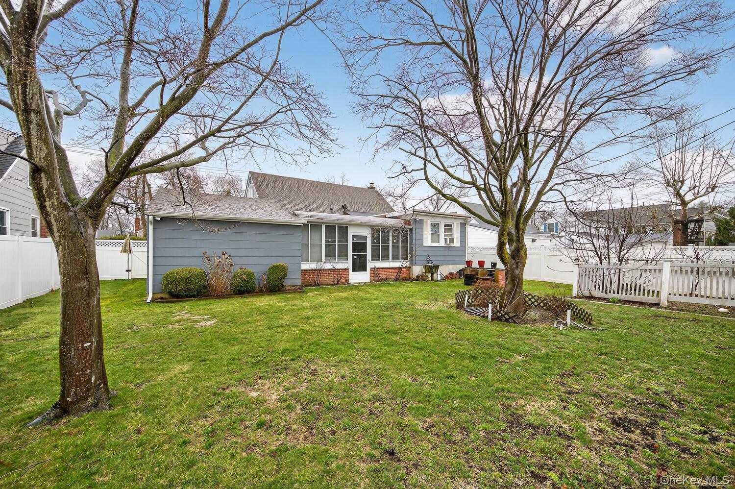 #13 photo, 53 Dosoris Lane, নাসাউ কাউন্টি Glen Cove , NY 11542