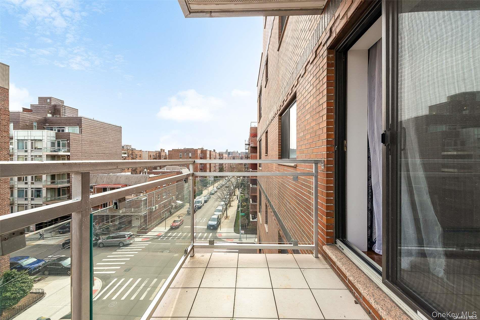 #12 photo, 94-11 65th Road, কুইন্‌স Rego Park , NY 11374