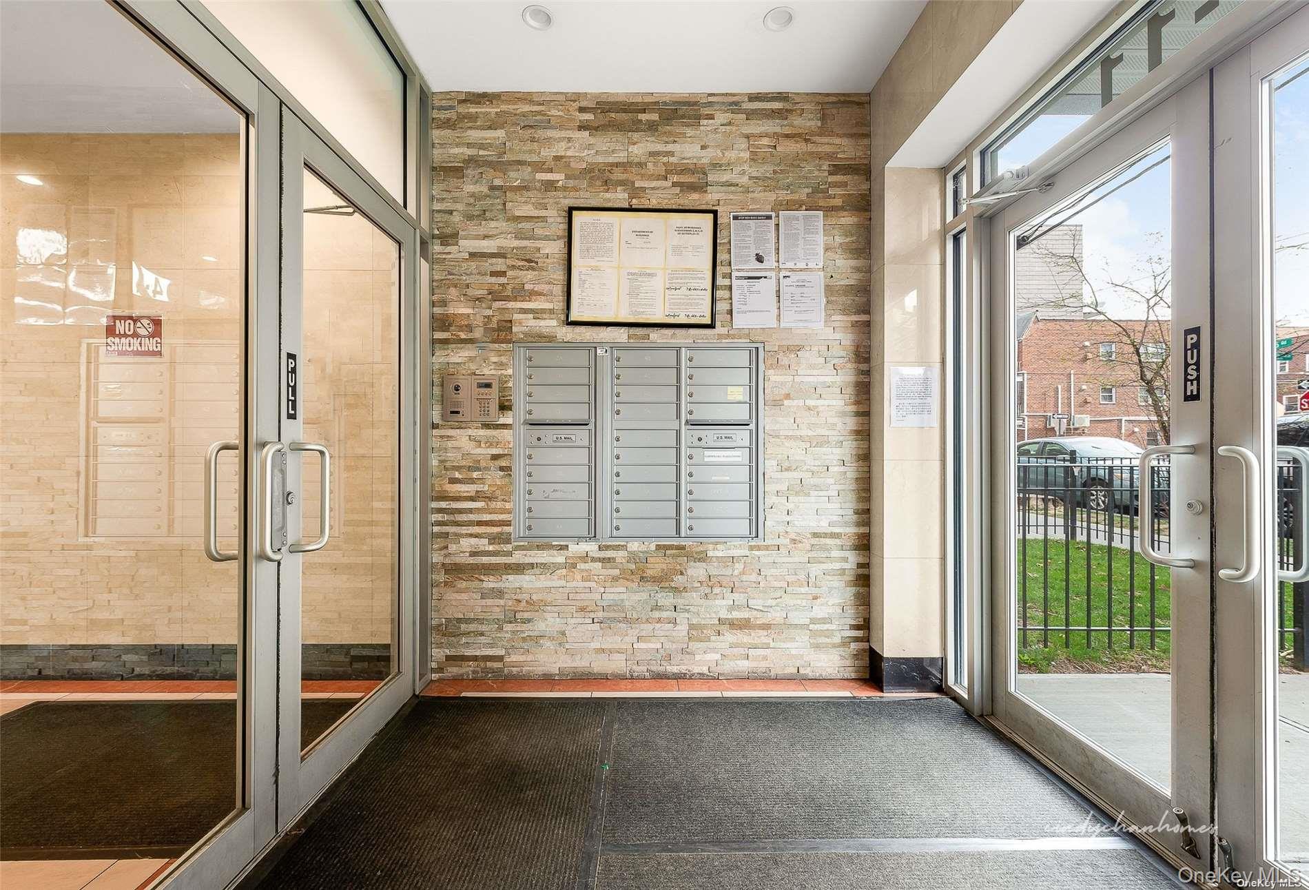 #3 photo, 94-11 65th Road, কুইন্‌স Rego Park , NY 11374