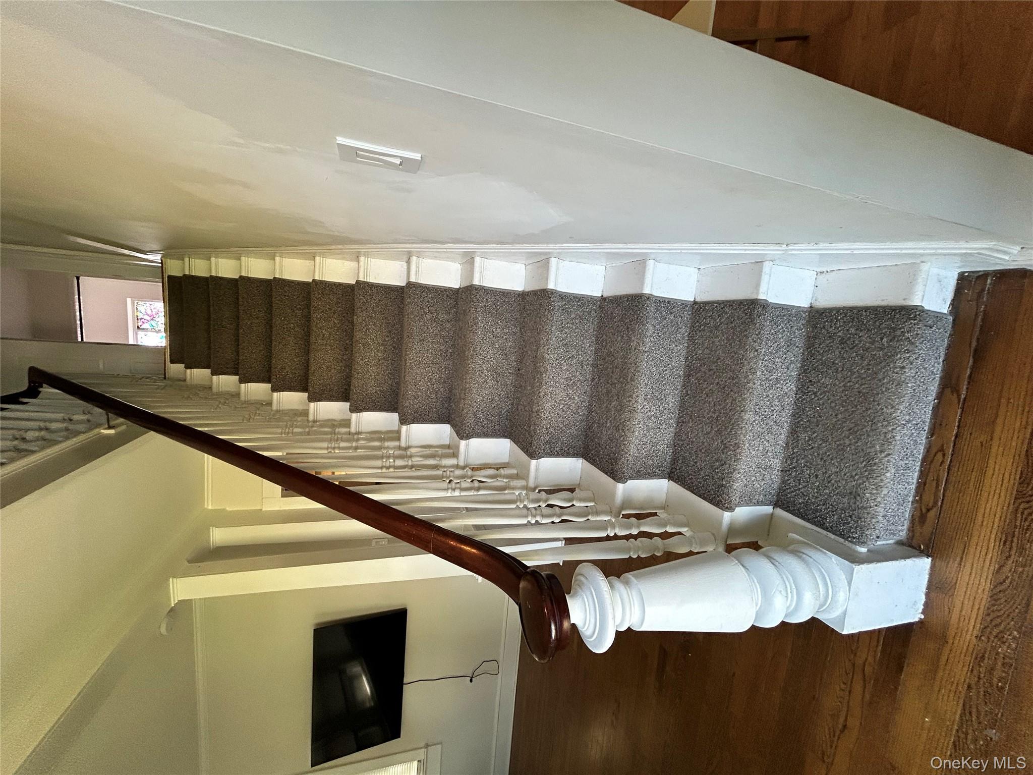 #13 photo, 24 Arnold Avenue, সাফোক কাউন্টি West Babylon , NY 11704