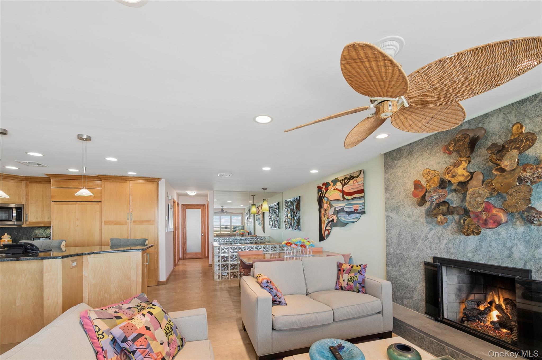 #11 photo, 615A Oceanfront, नासाउ काउंटी Long Beach , NY 11561