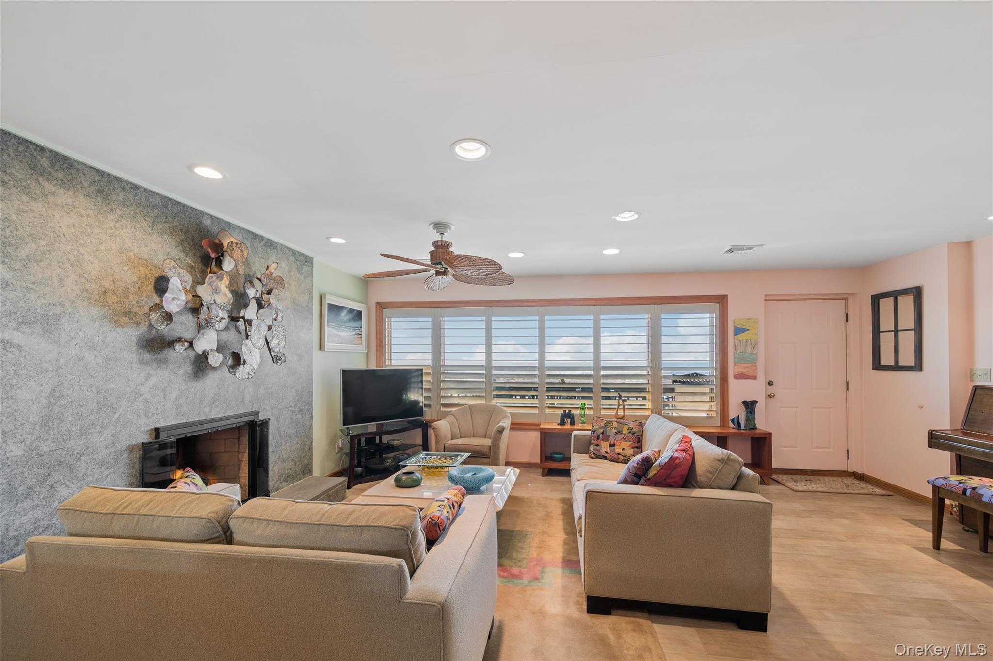 #2 photo, 615A Oceanfront, नासाउ काउंटी Long Beach , NY 11561