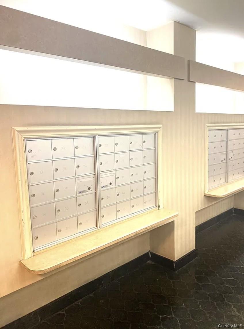 #13 photo, 102-30 66th Road, কুইন্‌স Forest Hills , NY 11375