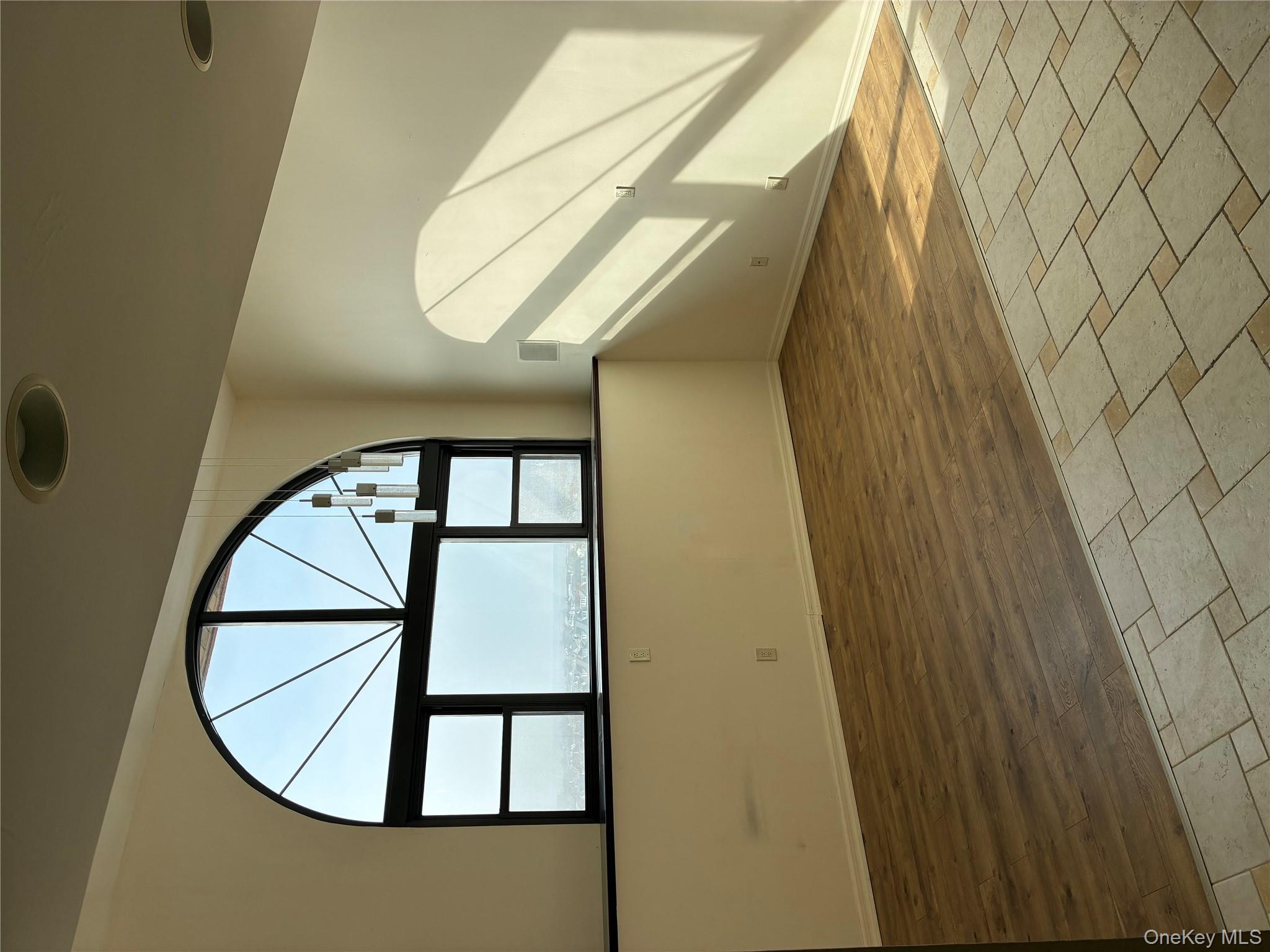 #4 photo, 185 W Park Avenue, מחוז נסאו Long Beach , NY 11561