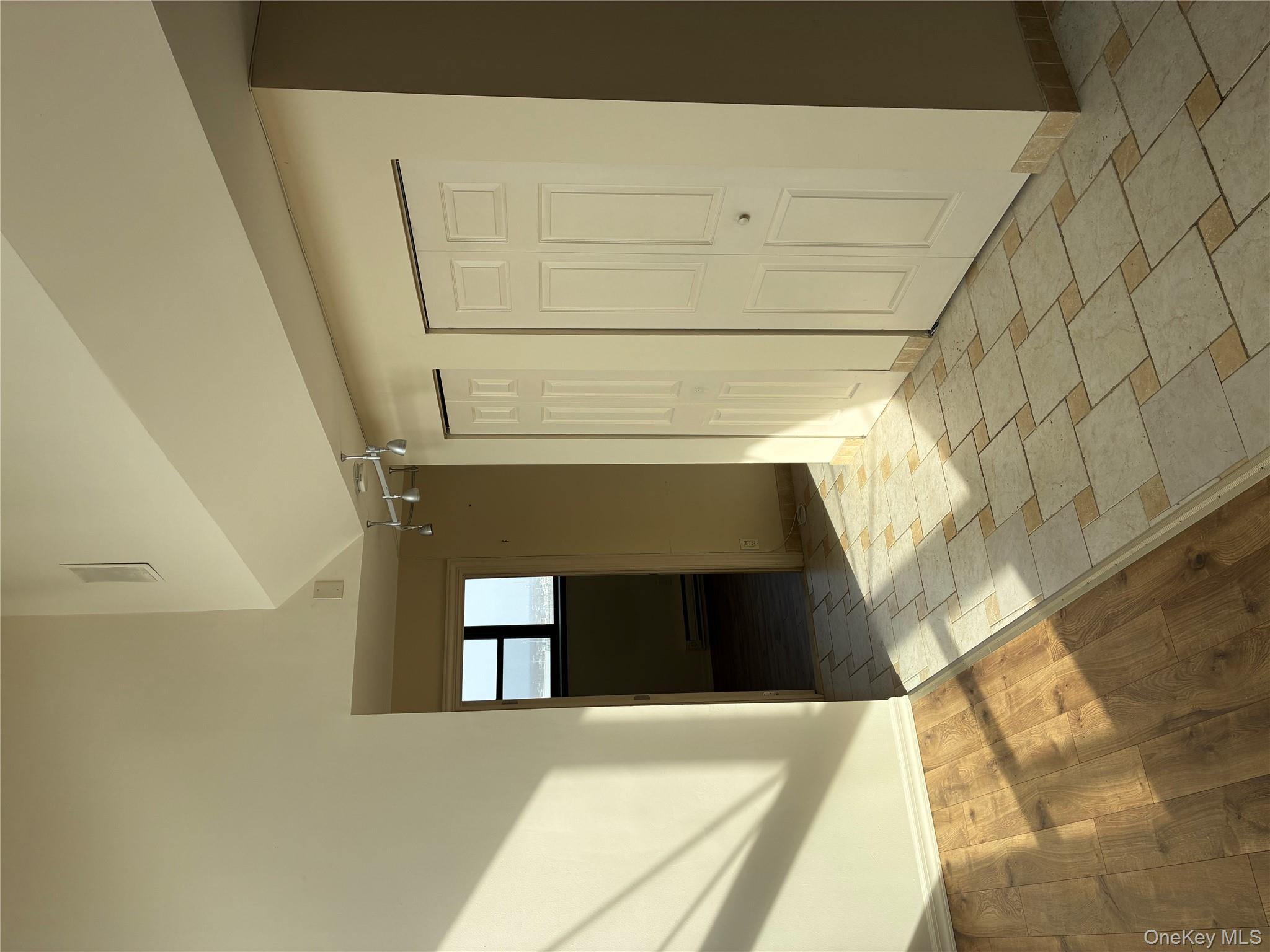 #6 photo, 185 W Park Avenue, מחוז נסאו Long Beach , NY 11561