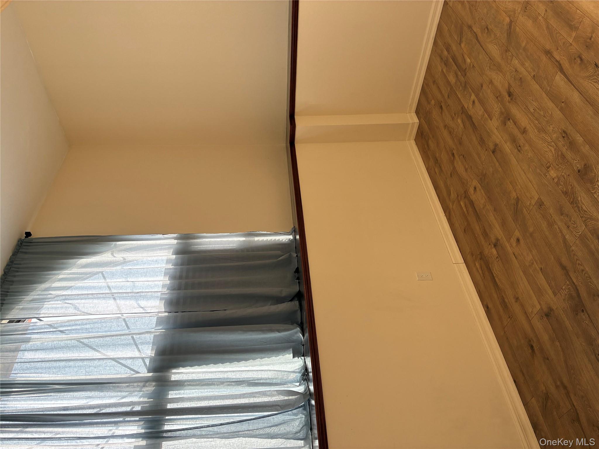 #8 photo, 185 W Park Avenue, מחוז נסאו Long Beach , NY 11561