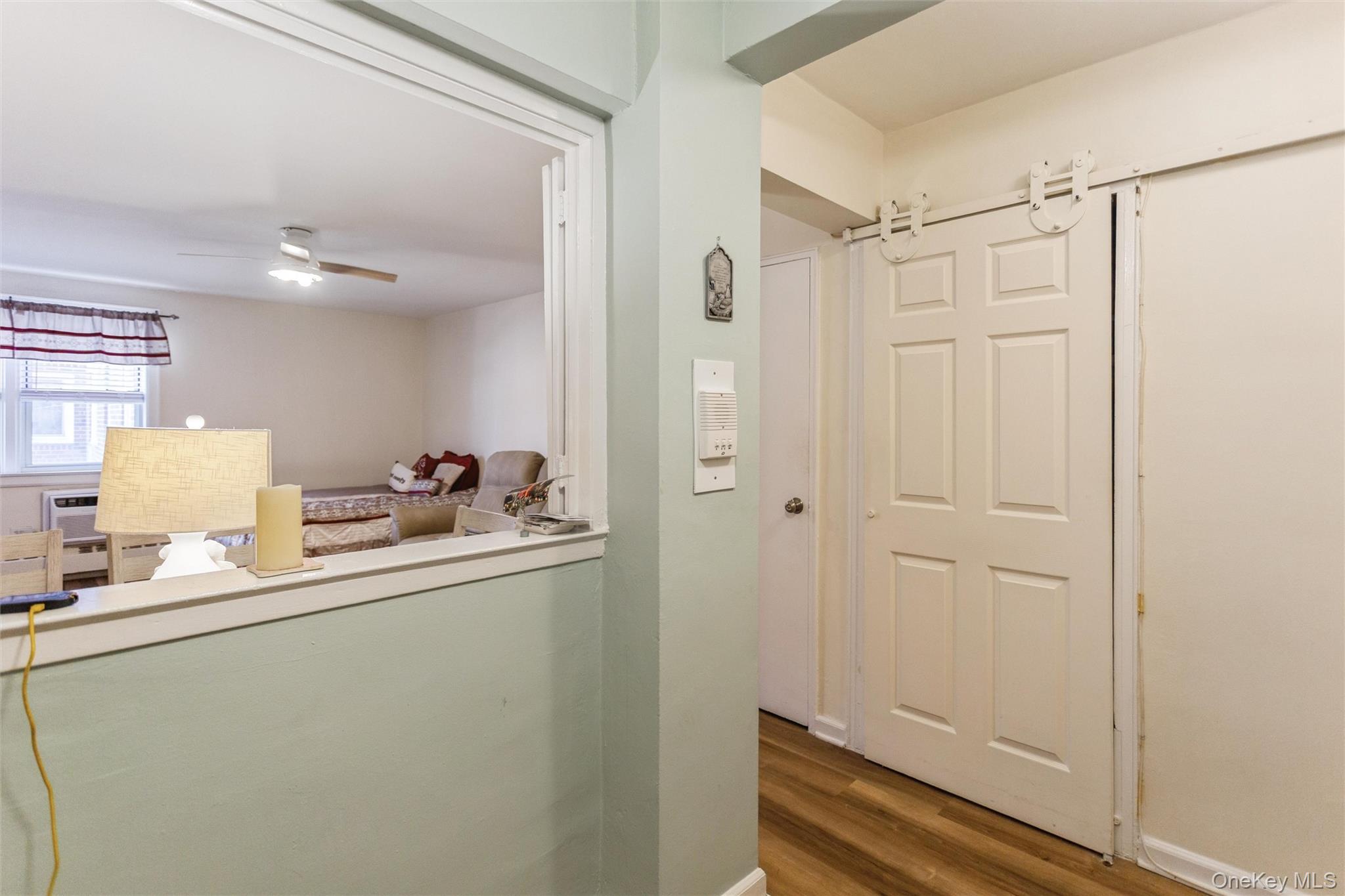 #17 photo, 370 W. Broadway, 롱 아일랜드 Long Beach , NY 11561