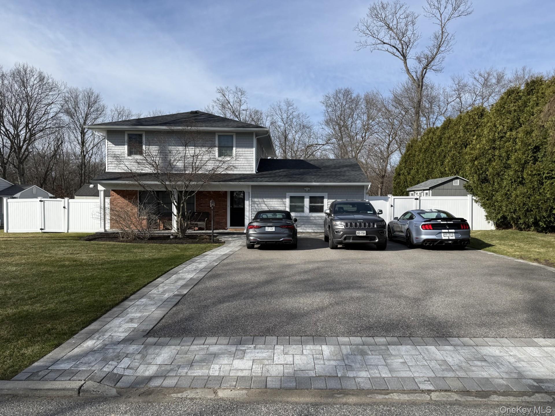 #1 photo, 3 Pimlico Court, 롱 아일랜드 Commack , NY 11725
