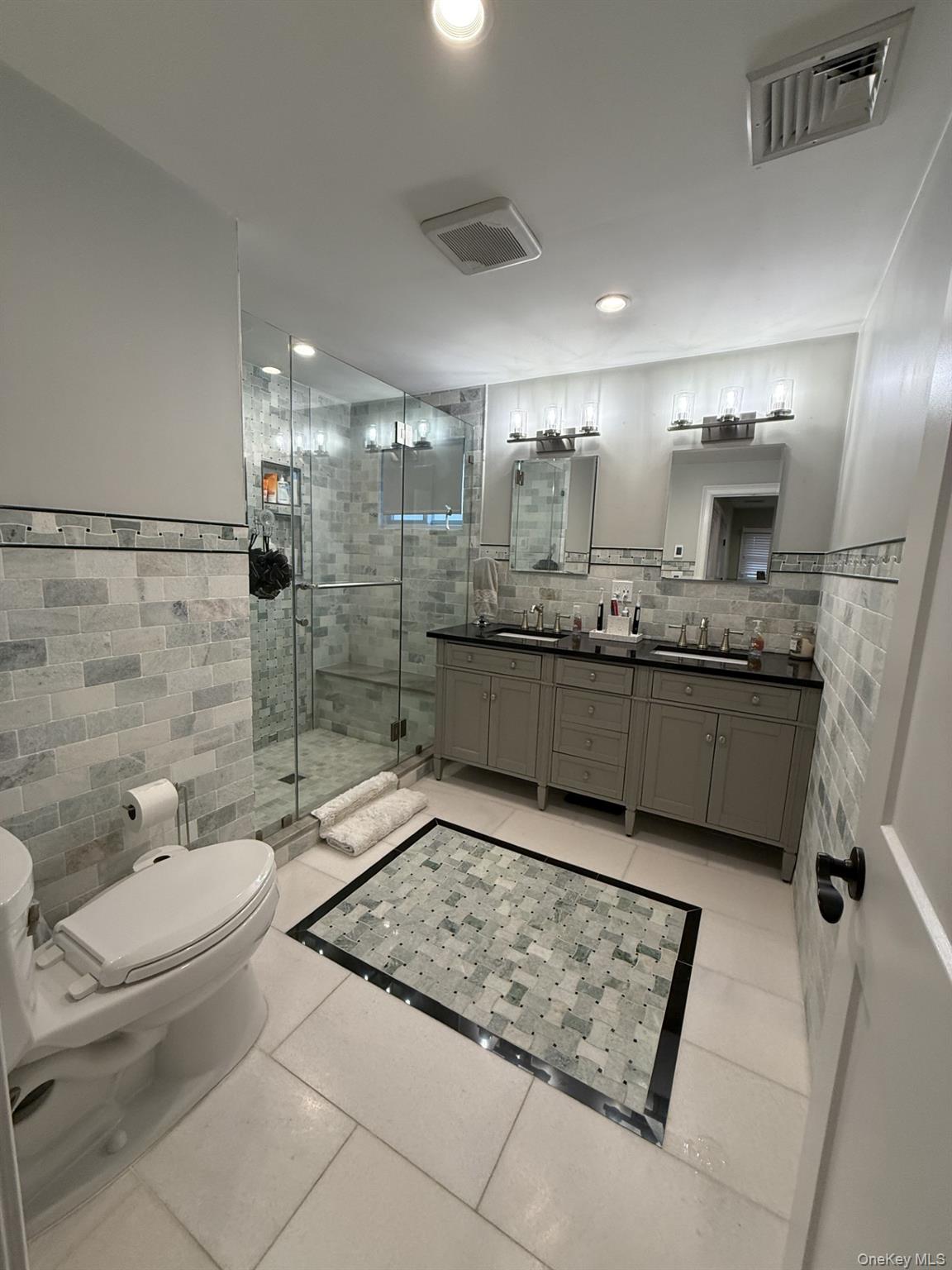 #17 photo, 3 Pimlico Court, 롱 아일랜드 Commack , NY 11725