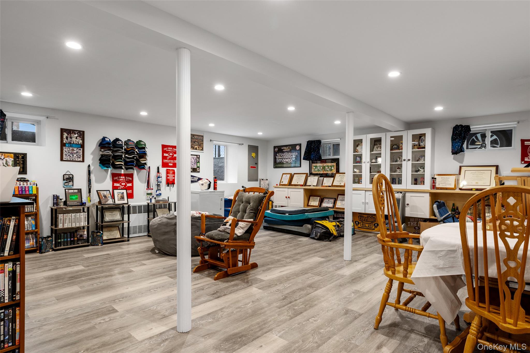 #19 photo, 111 Morris Drive, নাসাউ কাউন্টি East Meadow , NY 11554