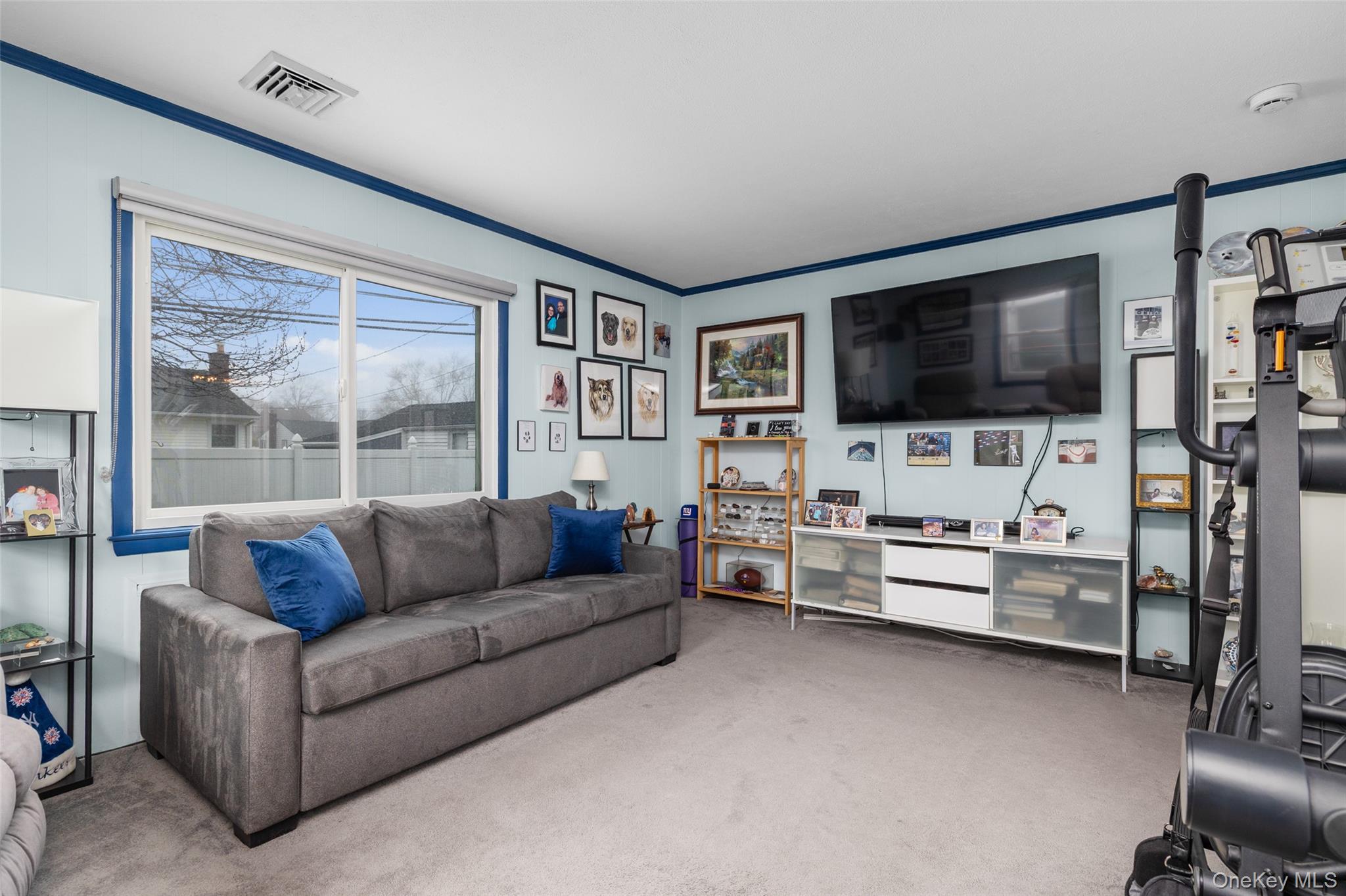 #3 photo, 111 Morris Drive, নাসাউ কাউন্টি East Meadow , NY 11554