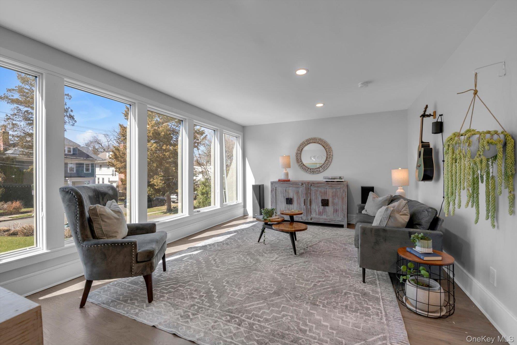 #14 photo, 37 Carlton Avenue, নাসাউ কাউন্টি Port Washington , NY 11050