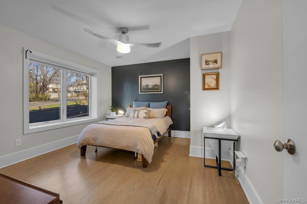 #17 photo, 37 Carlton Avenue, নাসাউ কাউন্টি Port Washington , NY 11050