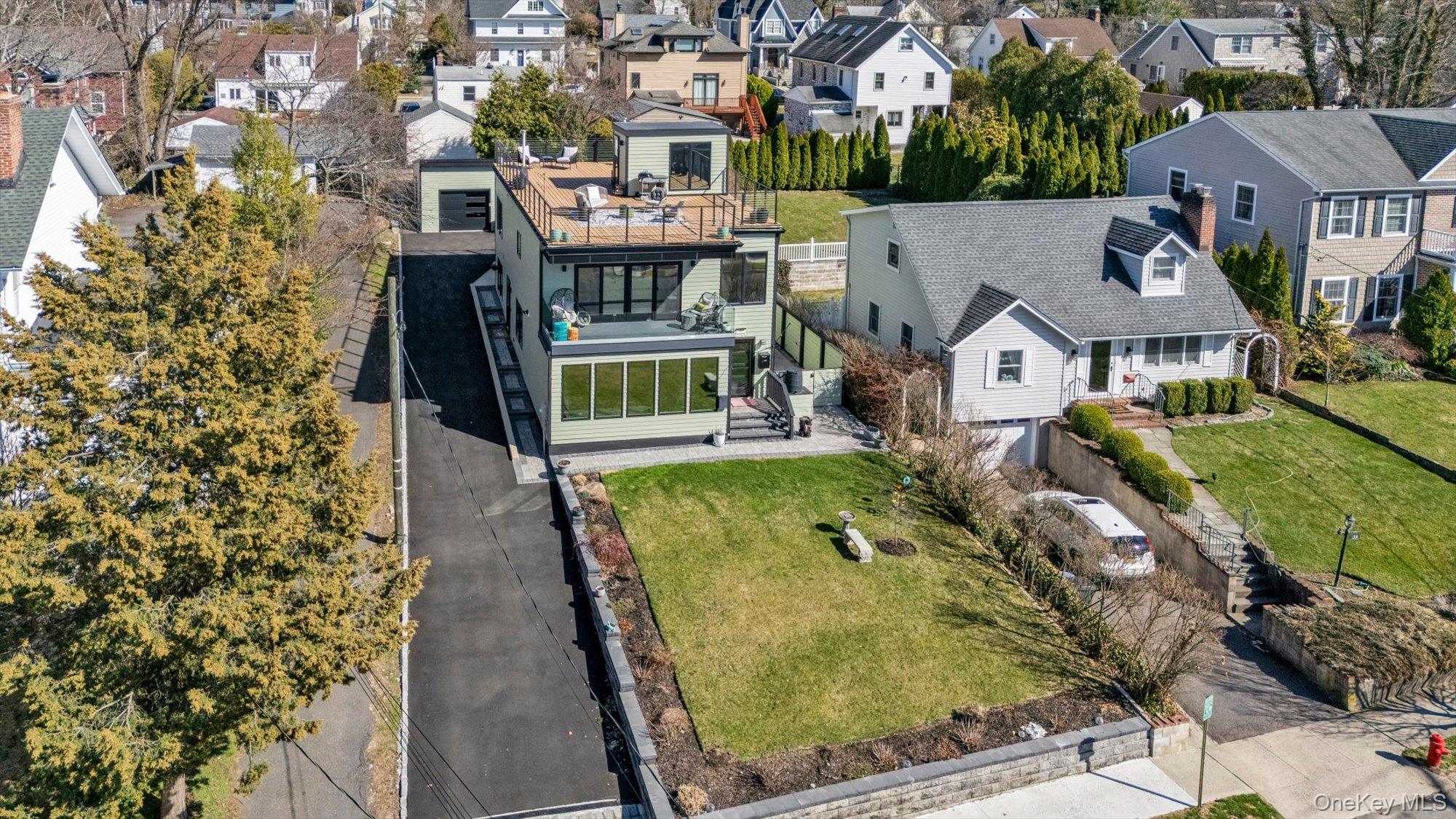 #3 photo, 37 Carlton Avenue, নাসাউ কাউন্টি Port Washington , NY 11050