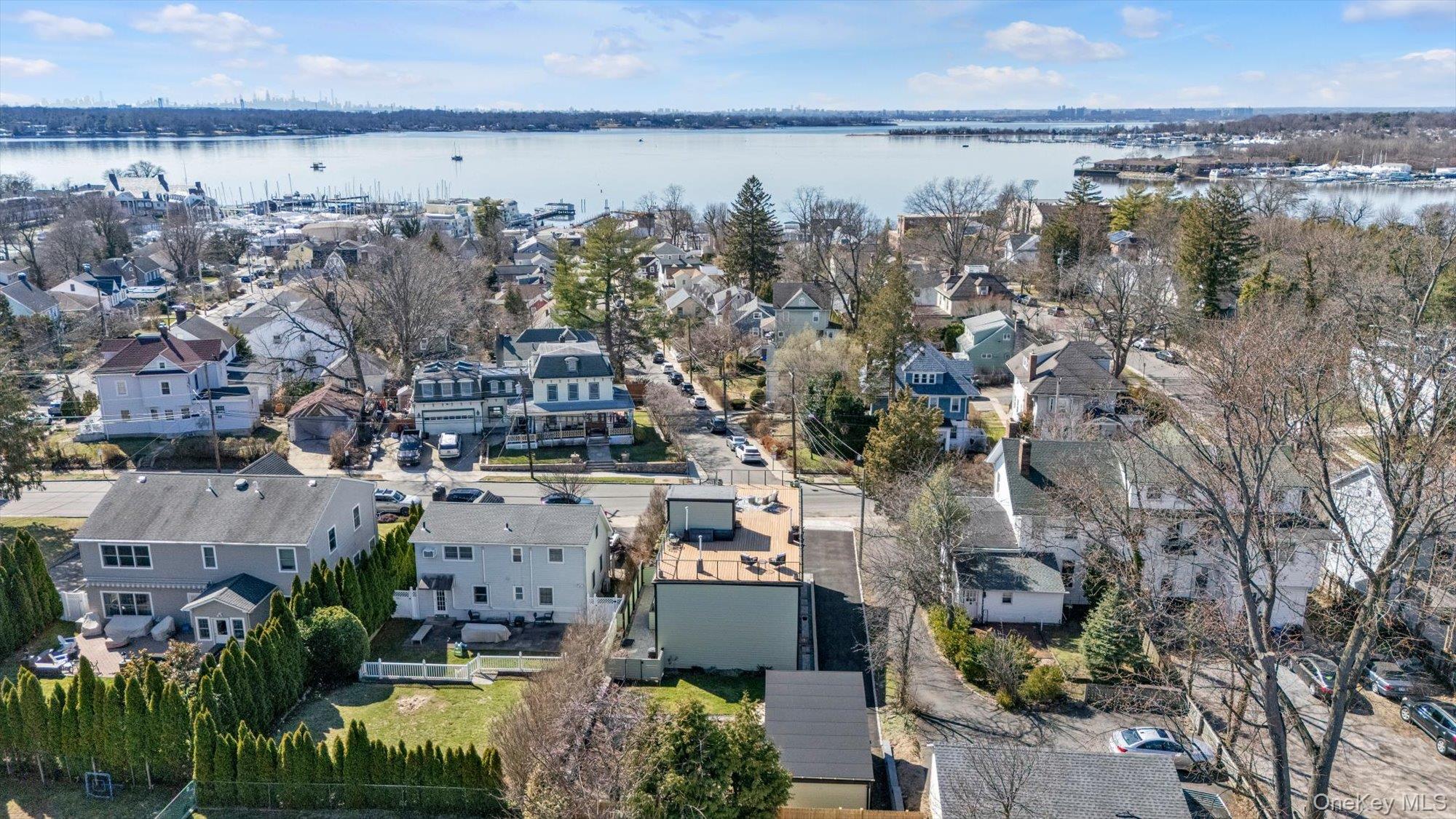 #4 photo, 37 Carlton Avenue, নাসাউ কাউন্টি Port Washington , NY 11050