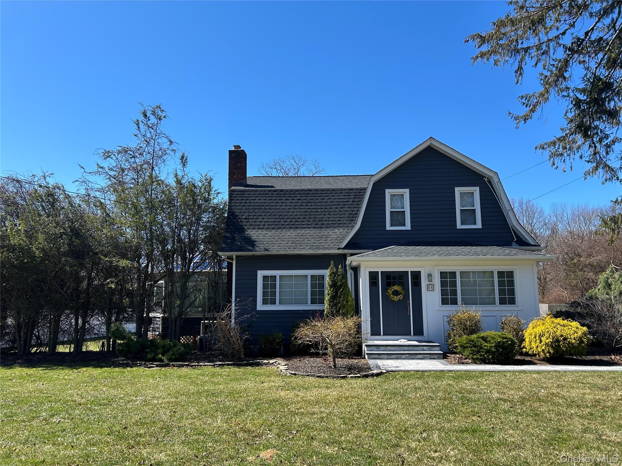 #2 photo, 88 Astor Avenue, সাফোক কাউন্টি Saint James , NY 11780