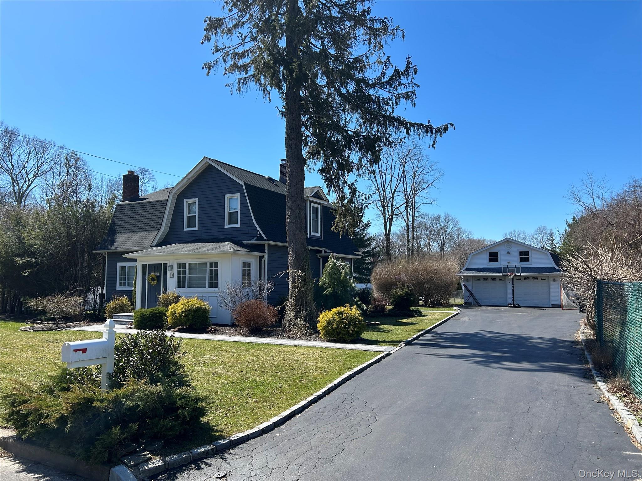 #3 photo, 88 Astor Avenue, সাফোক কাউন্টি Saint James , NY 11780